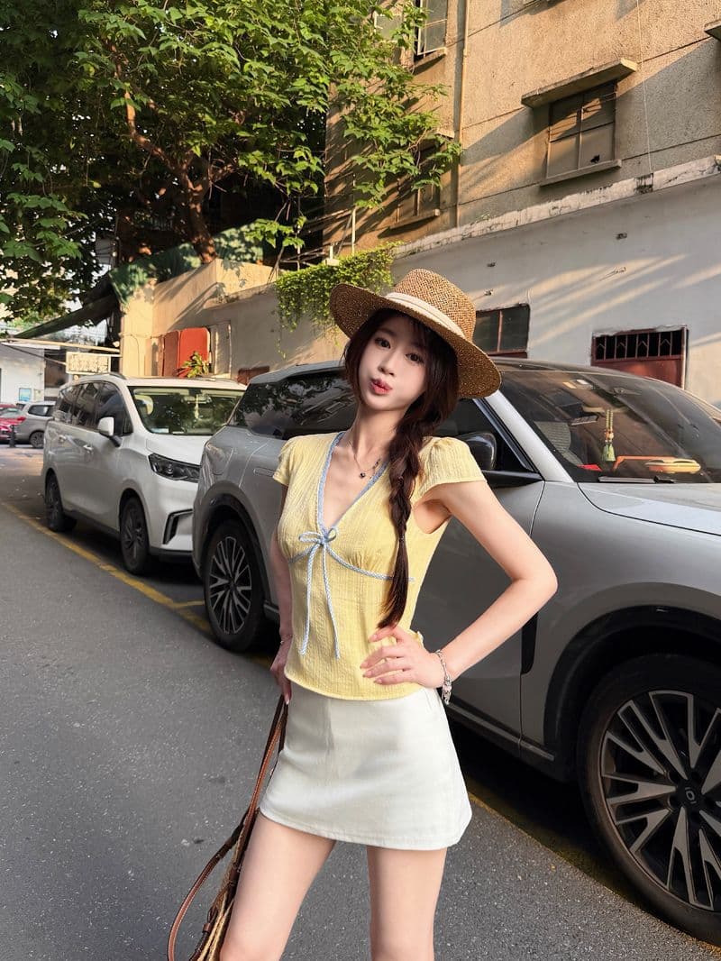 한 부서 순수한 욕망 배색 V넥 반팔 티셔츠 여성 여름 허리 수축 슬림해 보이는 레이스 레이스 품격 맨위 2026 새로운 상세 이미지 3