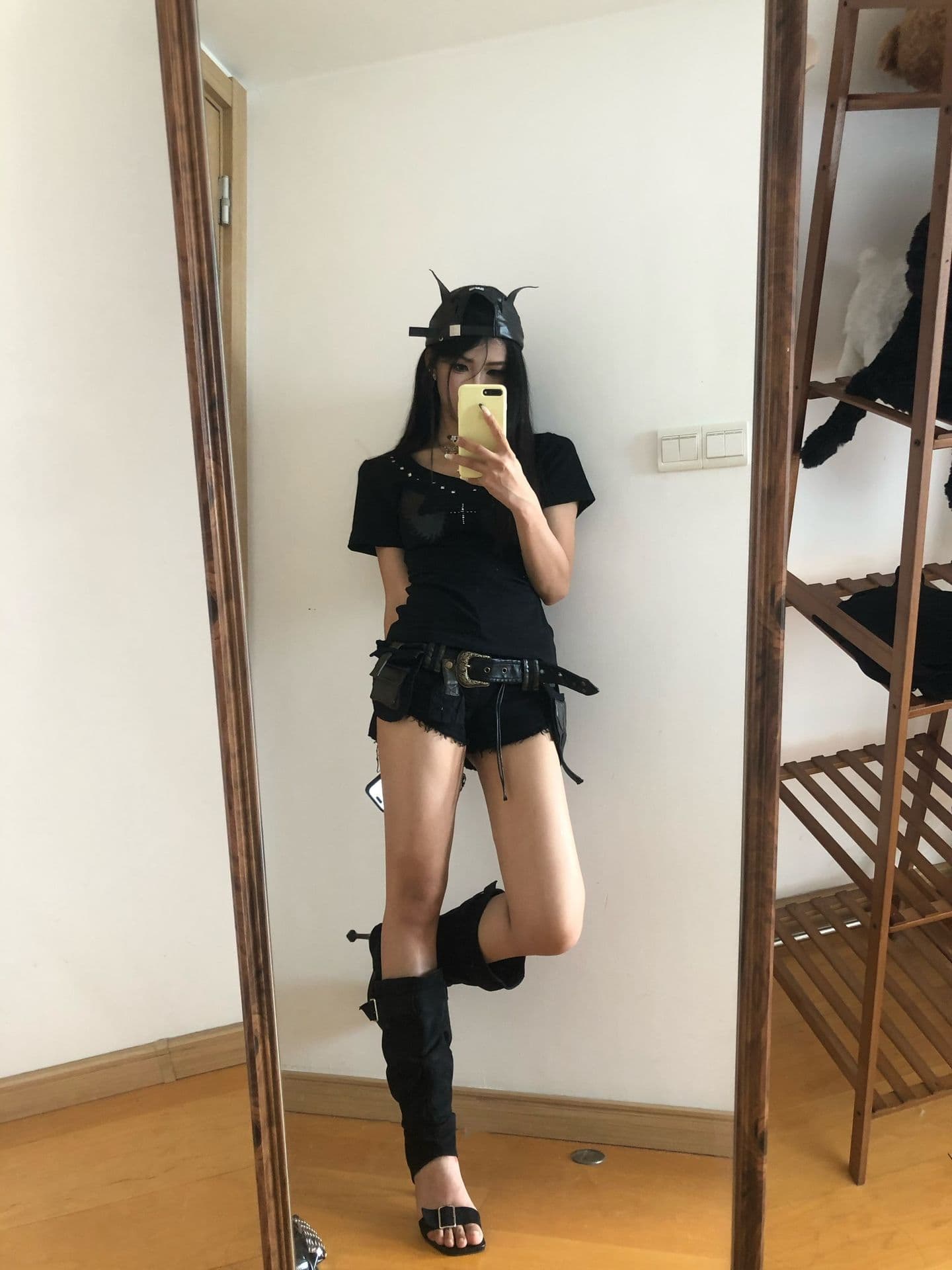 아메리칸 레트로 핫걸 바람 날개 자수 V넥 반팔 티셔츠 여성 검정색 징 여름 몸매 가꾸기 슬림해 보이는 맨위 트렌디 이미지 2