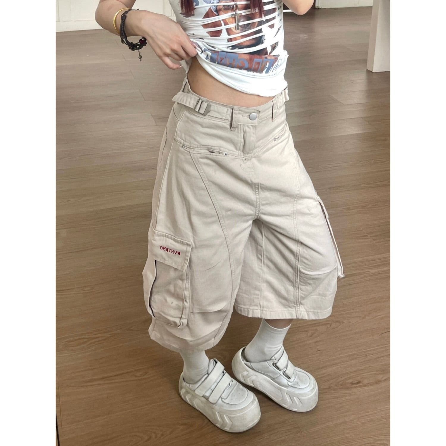 원본 슈퍼 부드러운 워싱 순면 디자인 센스 기타 주머니 7부 바지 여성 여름 거리 루즈핏 넓은 다리가 짧다. 바지