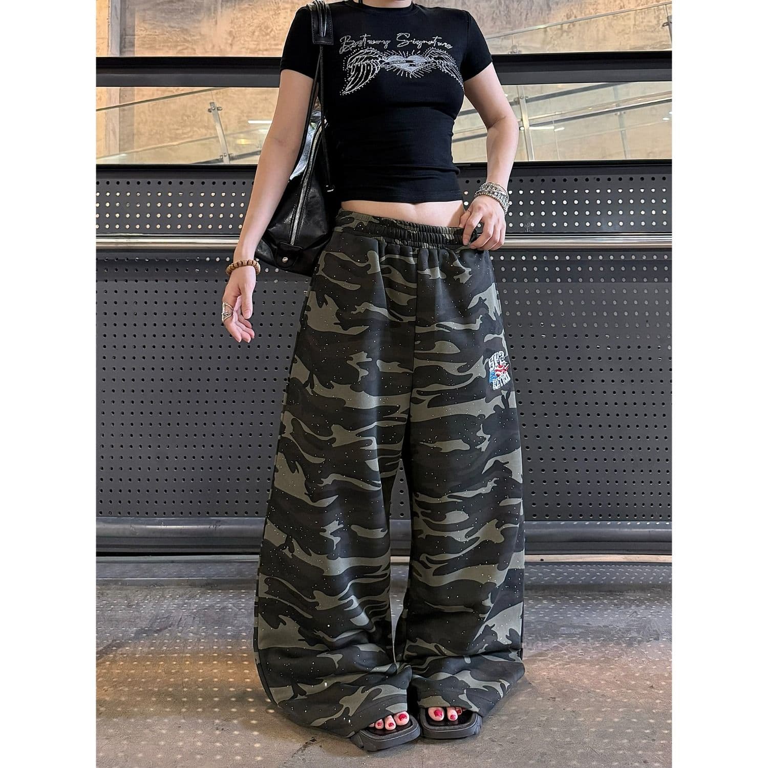 순면 다림질 금박 자수 카모플라주 자수 다림질 금박 루즈핏 넓은 다리 캐주얼 바지 여성 거리 스트레이트 운동 긴 바지