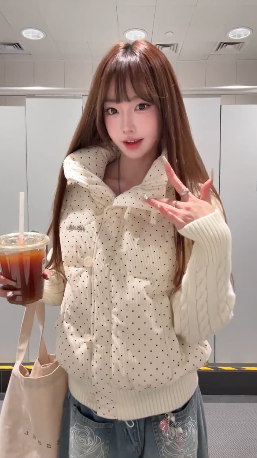한 부서 달콤함 도트 무늬 니트 패치워크 긴팔 면 의류 여성 코트 겨울 루즈핏 두꺼운 쇼트 스타일 보온 패딩 재킷 상세 이미지 2