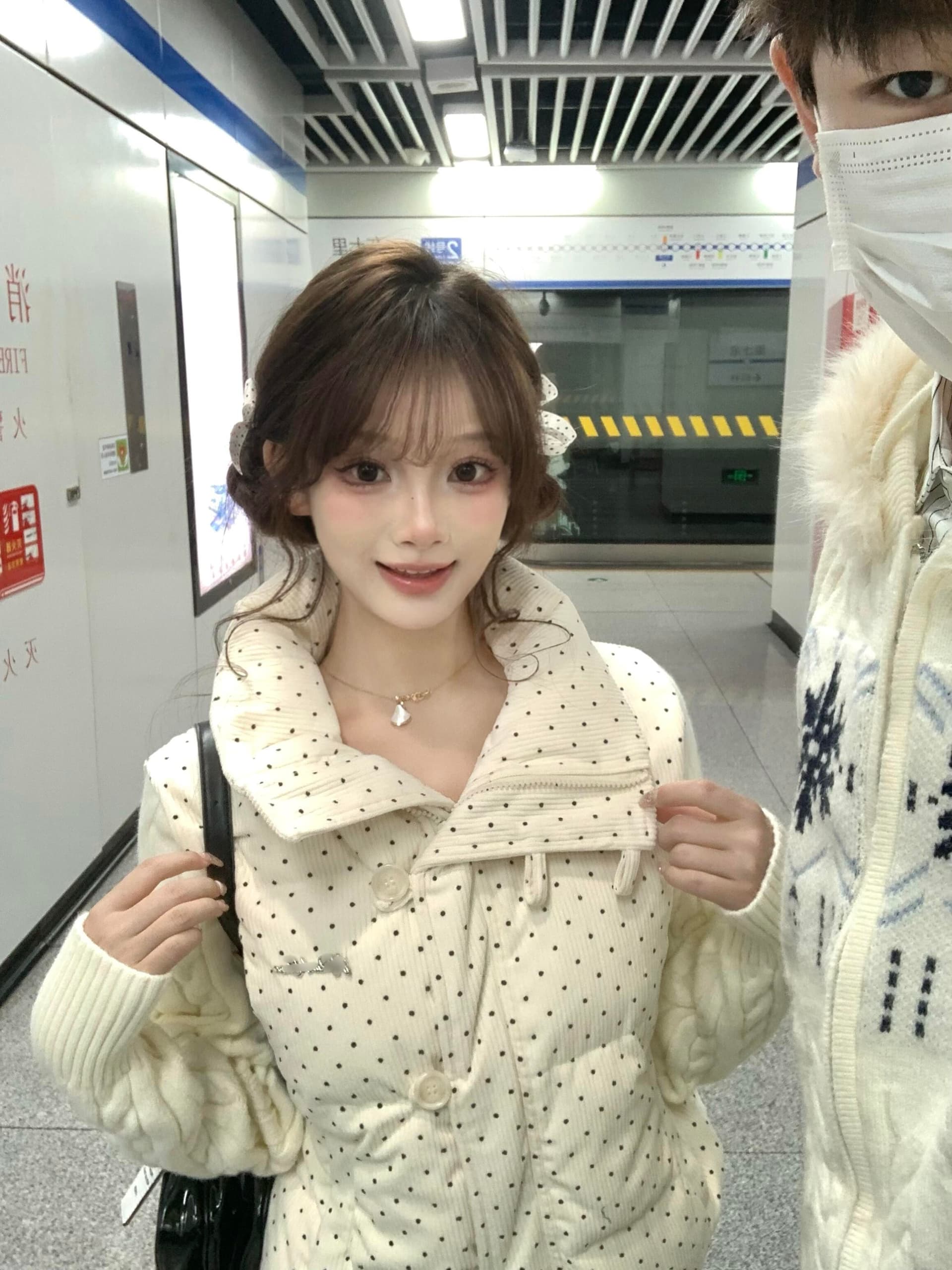 한 부서 달콤함 도트 무늬 니트 패치워크 긴팔 면 의류 여성 코트 겨울 루즈핏 두꺼운 쇼트 스타일 보온 패딩 재킷 상세 이미지 9