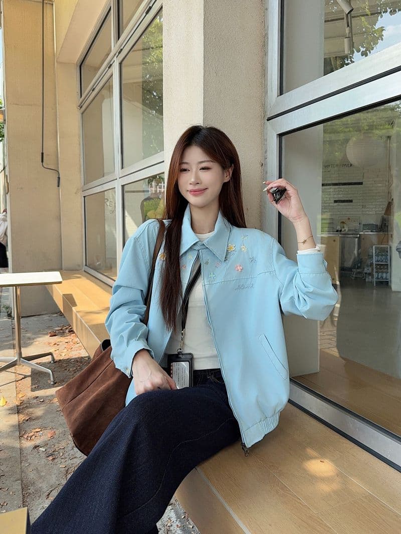 정가 도파민 파란색 자수 폴로 칼라 여성 코트 가을 디자인 센스 작은 대중 3 차원 꽃 야구 유니폼 재킷 이미지 4