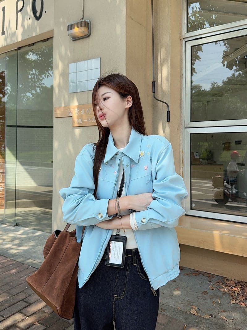 정가 도파민 파란색 자수 폴로 칼라 여성 코트 가을 디자인 센스 작은 대중 3 차원 꽃 야구 유니폼 재킷 상세 이미지 15