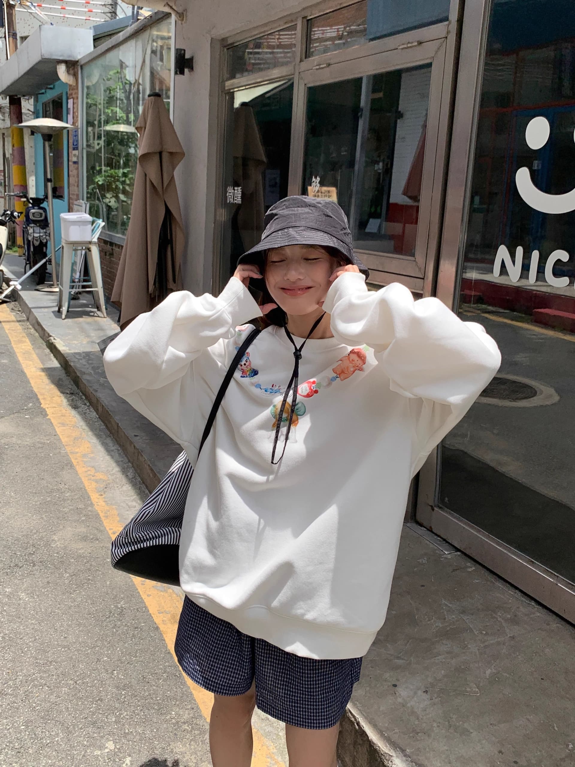 2026 한국 스타일 새로운 가을 겨울 의류 맨위 oversize 라운드 넥 후드티 트렌디 ins 여성 이미지 2