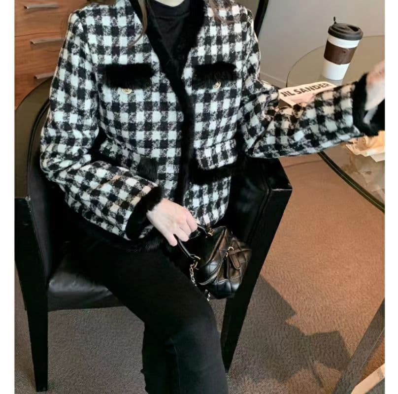 작은 샤넬 스타일 모직물 여성 코트 겨울 새로운 털이 있고 두꺼운 보온 맨위 쇼트 스타일 거친 가장자리 수천 마리 체크무늬 코트 상세 이미지 16