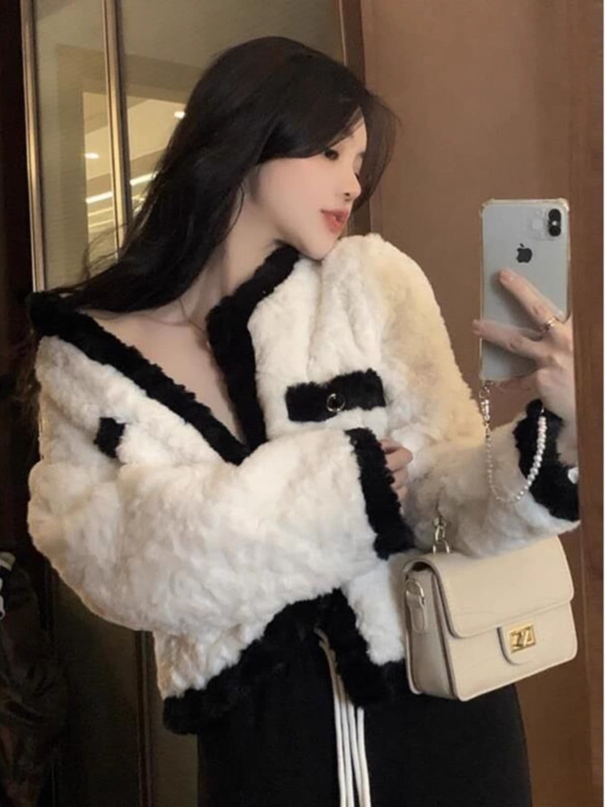 작은 샤넬 스타일 검정색 어린 양 플리스 여성 코트 봄 가을 겨울 고급 디자인 센스 작은 대중 튀김 거리 털이 많은 맨위 이미지 4