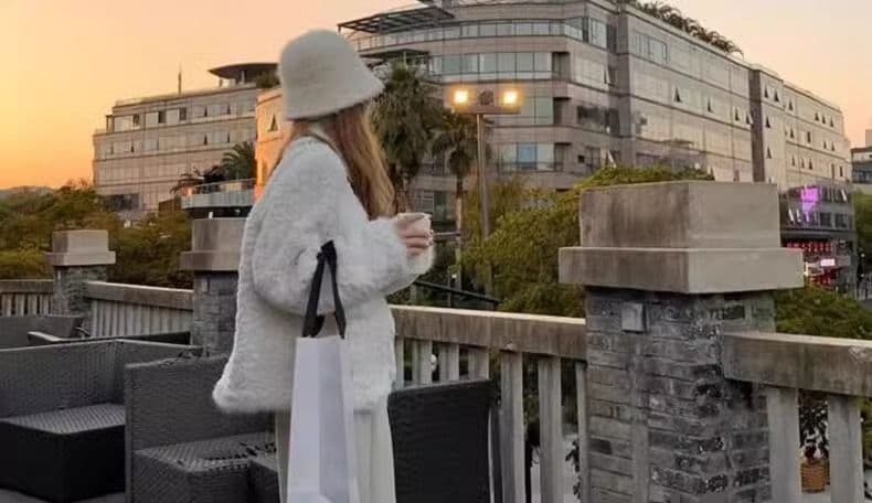 모방 토끼털 작은 샤넬 스타일 짧은 여성 코트 가을 겨울철 2026 년 새로운 루즈핏 슬림해 보이는 두꺼운 보온 플리스 맨위 상세 이미지 13