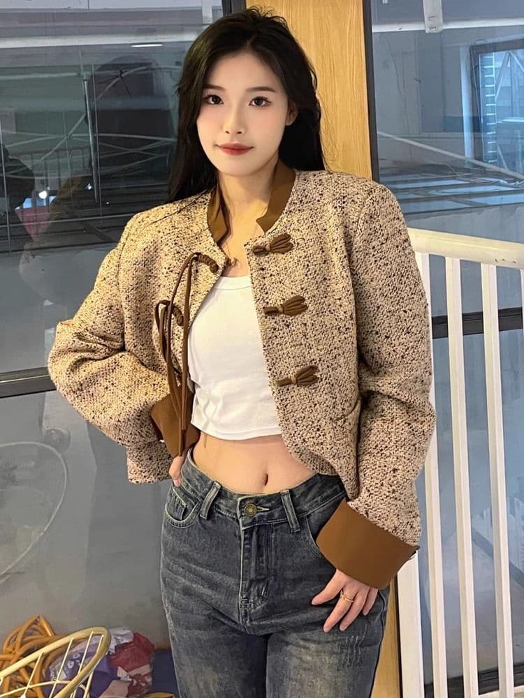 새로운 중식 단추 작은 샤넬 스타일 고급 센스 고유 한 패치워크 레트로 품격 명문 여성 올해 인기 아름다운 여성 코트 상세 이미지 2