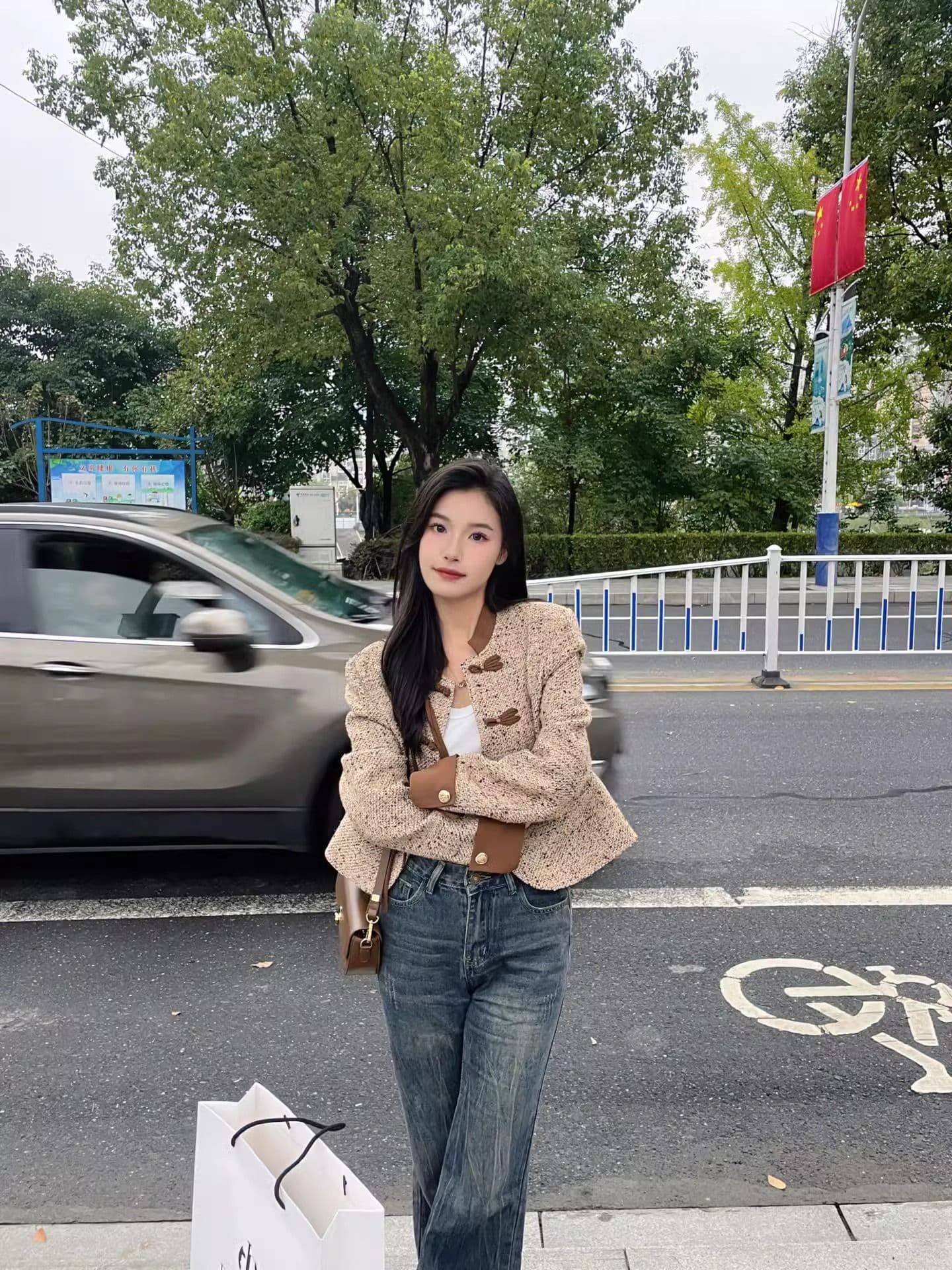 새로운 중식 단추 작은 샤넬 스타일 고급 센스 고유 한 패치워크 레트로 품격 명문 여성 올해 인기 아름다운 여성 코트 상세 이미지 11