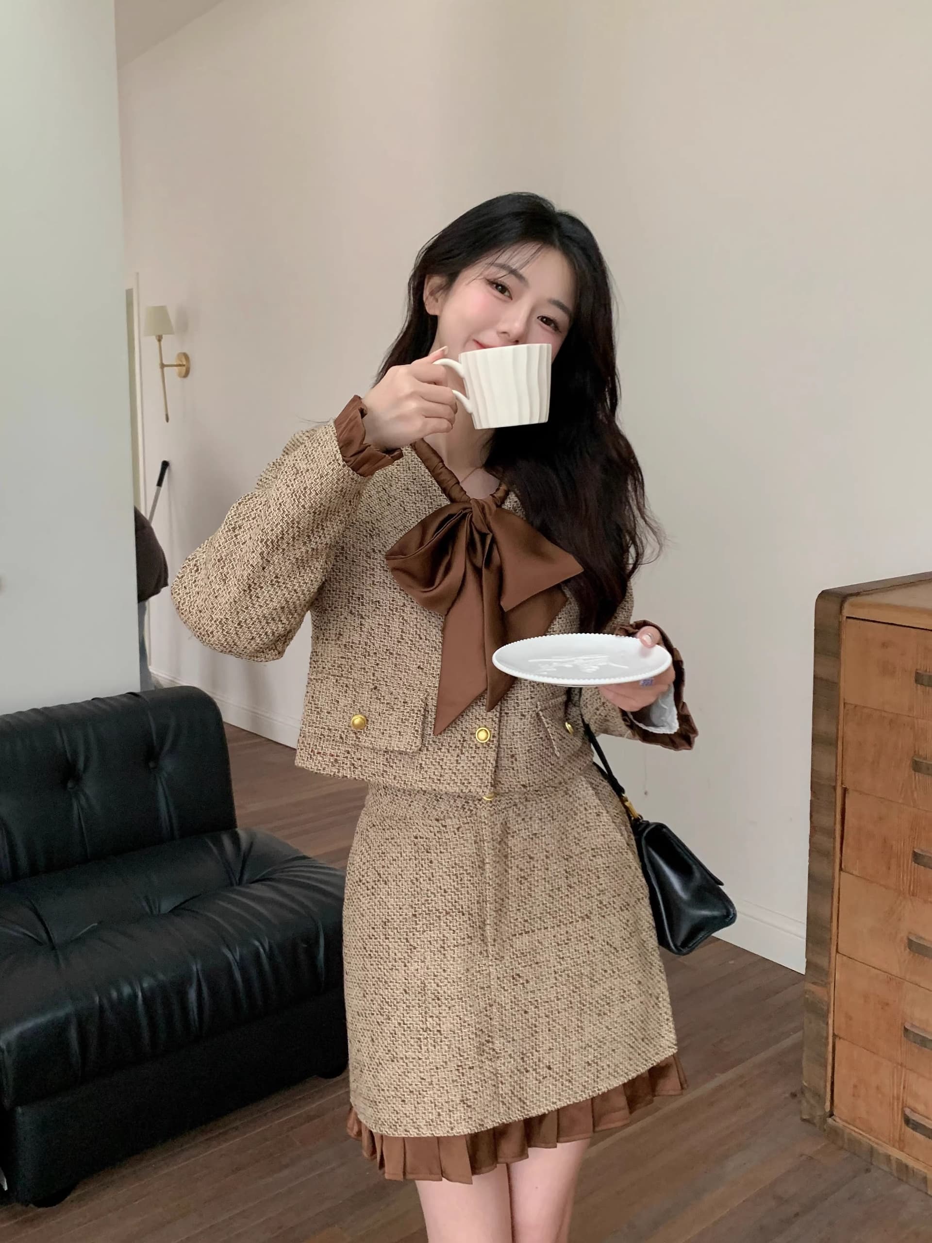 봄 가을 새로운 패션 작은 샤넬 스타일 세트 드레스 여성 외국 가스 나비 매듭 짧은 외투 반신 스커트 투피스 세트 상세 이미지 3