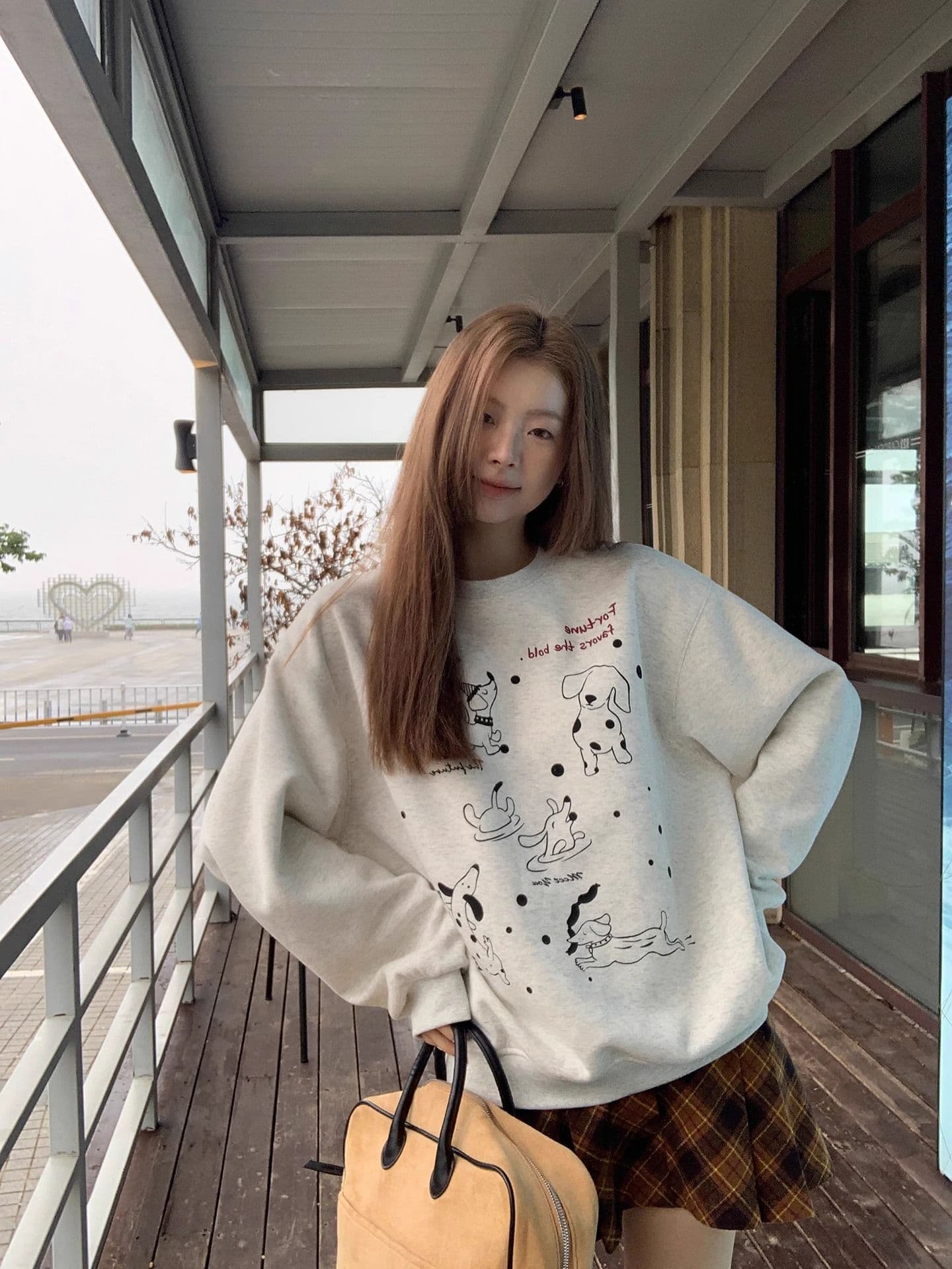 2026 한국 스타일 새로운 가을 겨울 의류 맨위 oversize 라운드 넥 후드티 트렌디 ins 여성 상세 이미지 3