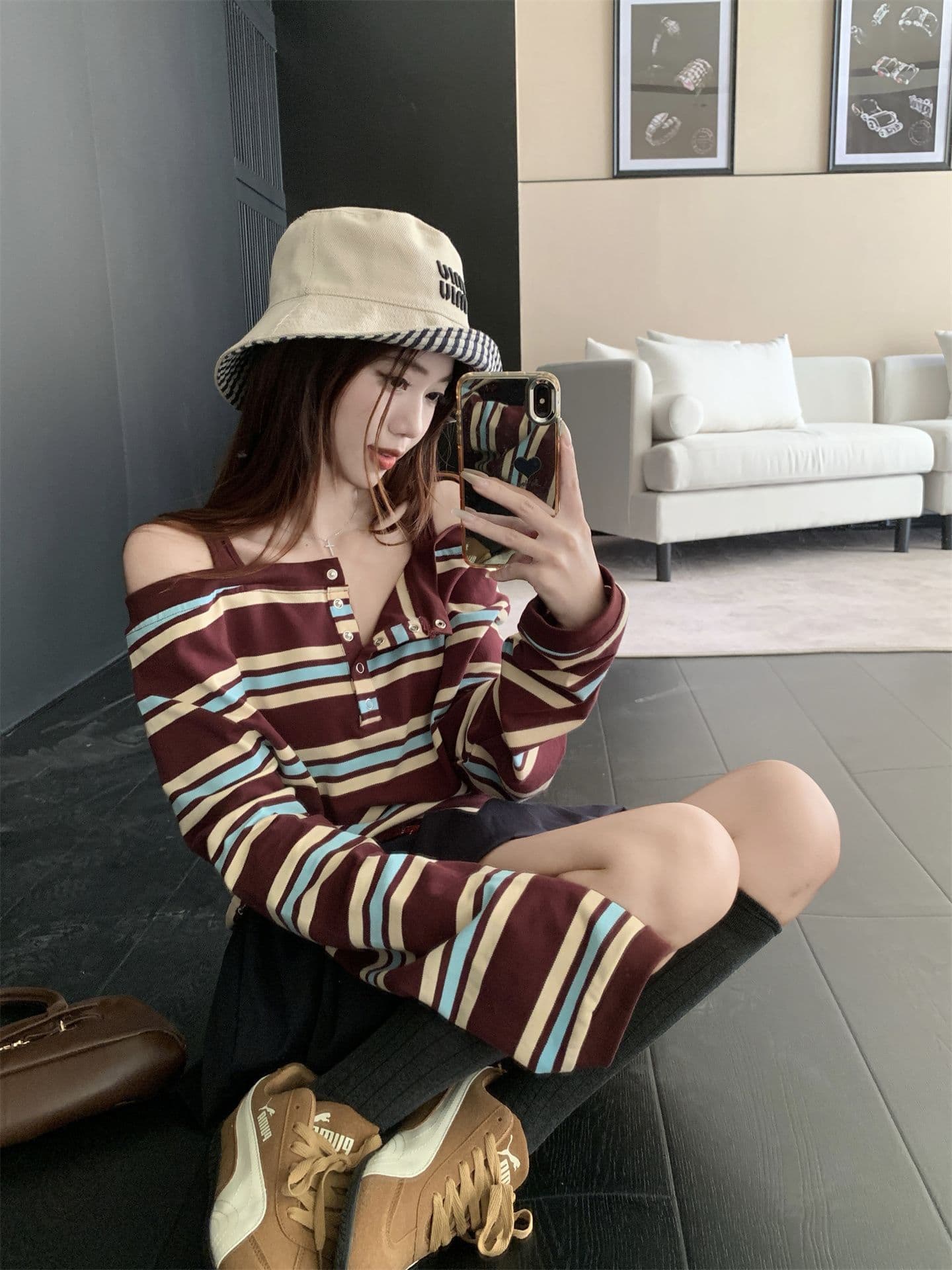 원본 품질 한 부서 배색 스트라이프 패치워크 오프숄더 긴팔 티셔츠 여성 가을 Chic 맨위 상세 이미지 12