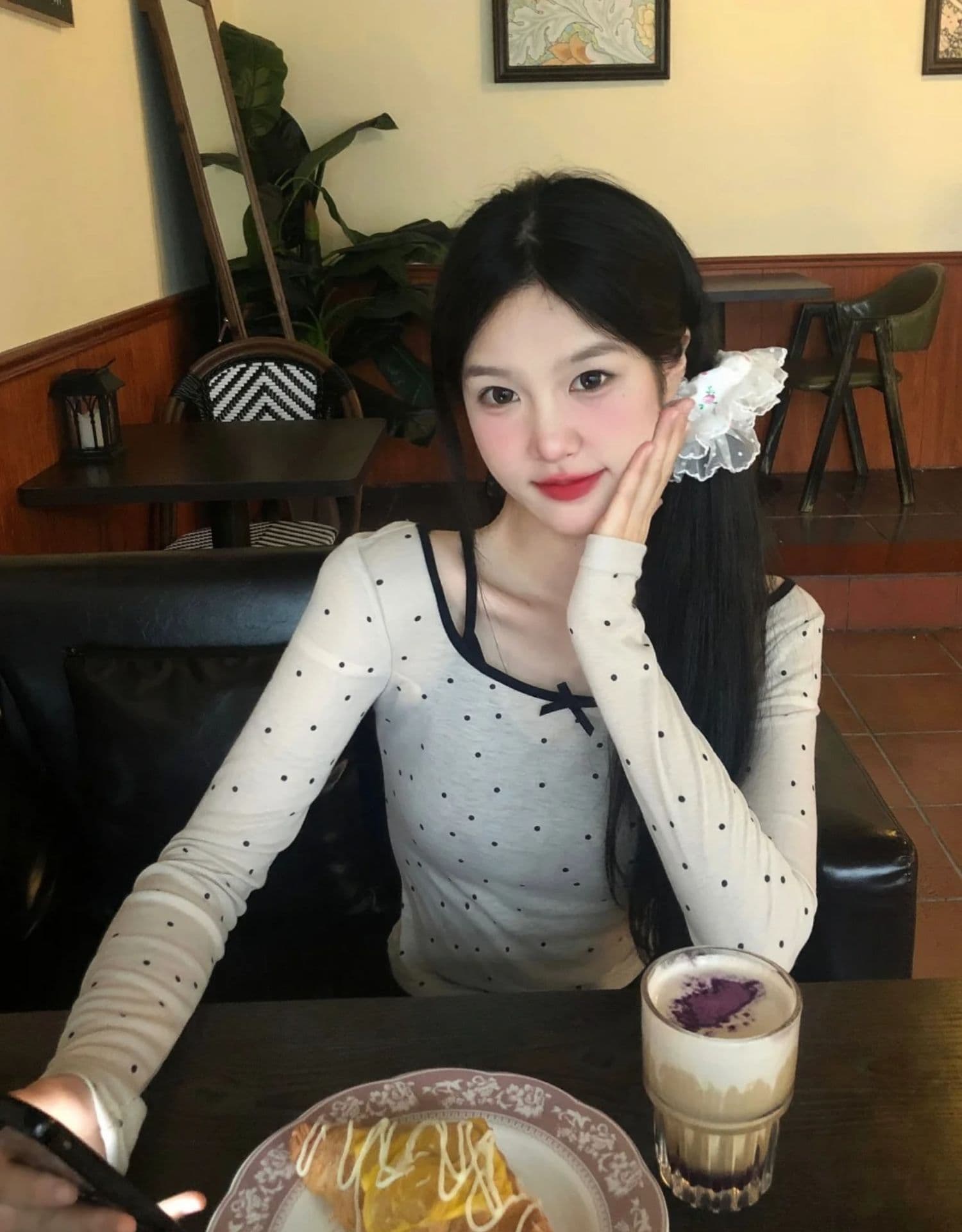 주간 실크 리브 사람들 면 달콤한 스타일 오프숄더 도트 무늬 긴팔 티셔츠 여성 의류 이른 봄 페이크 레이어드 bm 맨위 상세 이미지 2