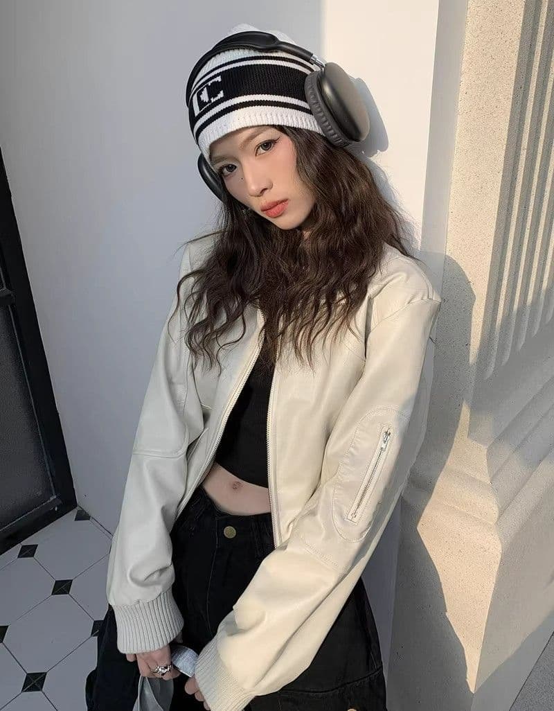 아메리칸 레트로 짧은 여성 코트 가을 2026 새로운 루즈핏 다용도 가죽 재킷 디자인 센스 작은 대중 오토바이 가죽 자켓 상세 이미지 3
