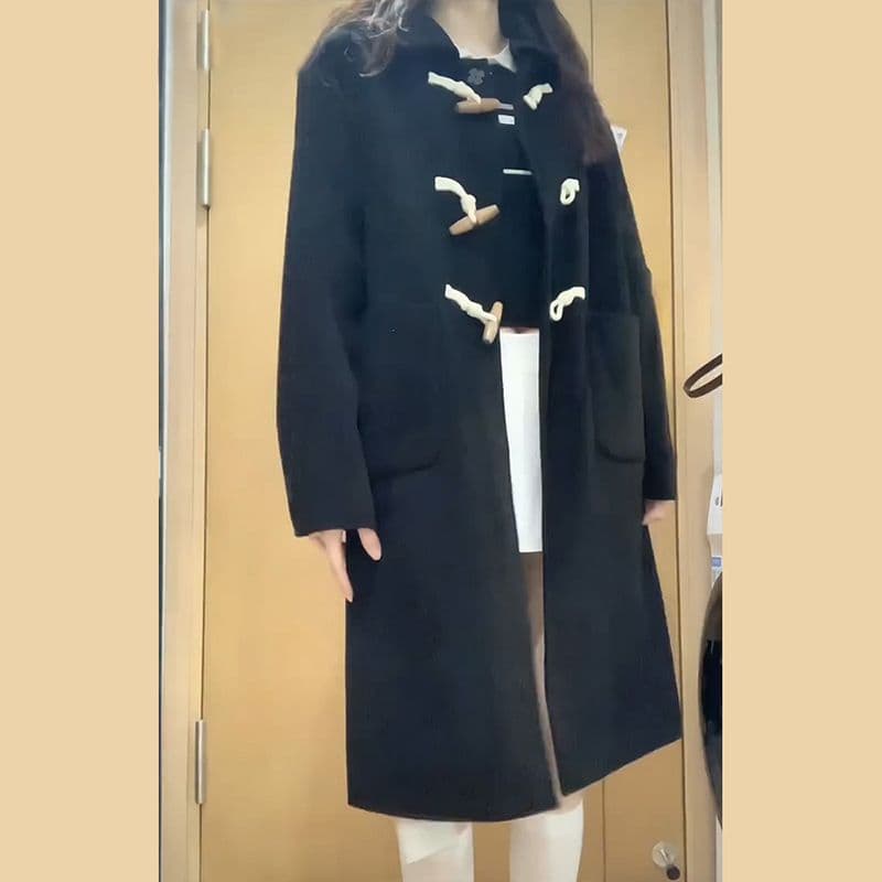 중간 길이 검정색 모직 여성 코트 가을 겨울철 2026 새로운 작은 키 그는 벤 바람 소뿔 버클 모직 코트 이미지 4