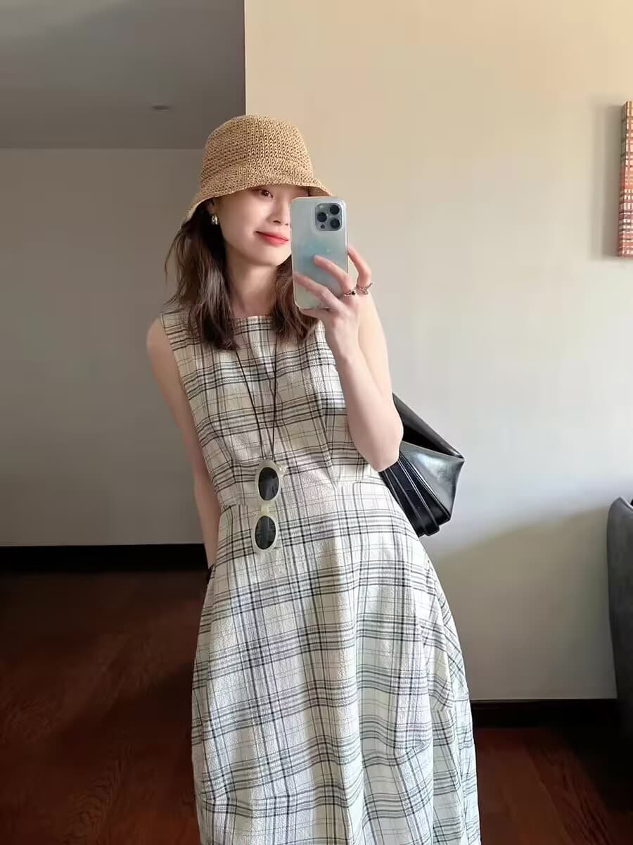 체크무늬 민소매 면 린넨 드레스 2026 여름 새로운 레트로 라운드 넥 허리 수축 슬림해 보이는 롱 코트 조끼 스커트 여성 상세 이미지 3