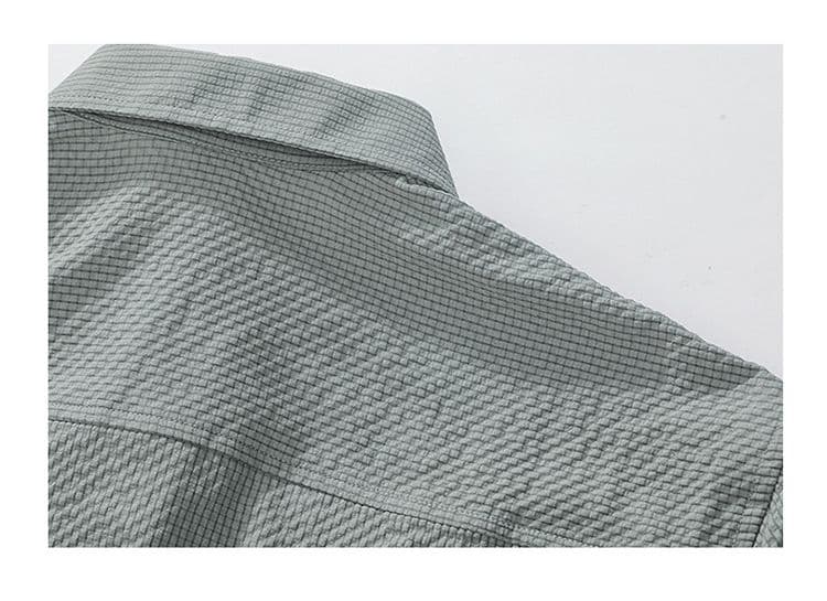 디자인 센스 남성 긴팔 셔츠 Seersucker 질감 센스 패션 트렌드 한국 스타일 슬림 피트 셔츠 주머니 자수 상세 이미지 21