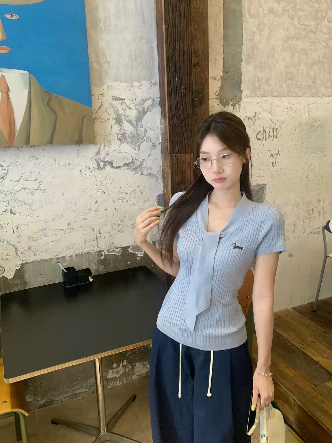 우 77 스카프 칼라 닥스 훈트 자수 니트 반팔 여성 여름 한 부서 쇼트 스타일 다용도 몸매 가꾸기 슬림해 보이는 티셔츠 맨위 상세 이미지 5