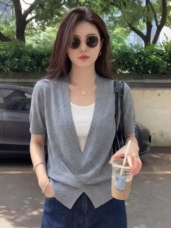 회색 페이크 레이어드 긍정적 인 어깨 반팔 티셔츠 여성 2026 새로운 여름 빅 사이즈 지방 mm 허리 수축 슬림해 보이는 불규칙 맨위 상세 이미지 2