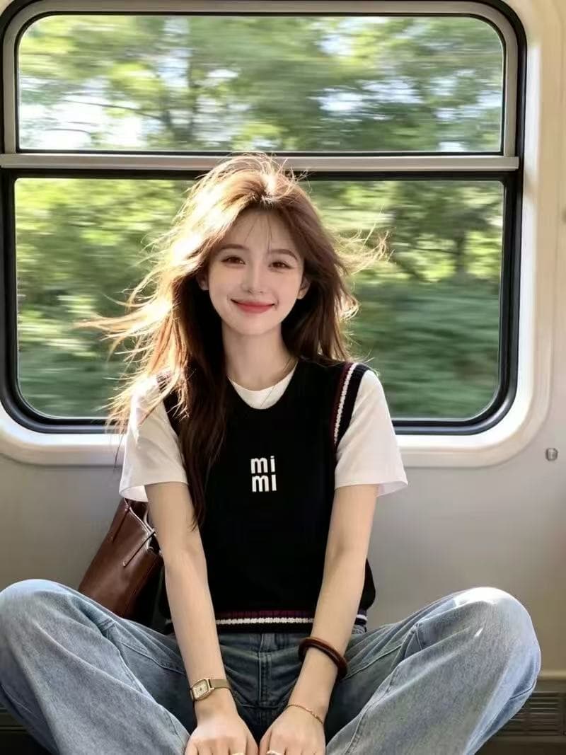 물고기 토끼 한 부서 긍정적 인 어깨 반팔 티셔츠 여성 여름 2026 새로운 아름다운 디자인 센스 작은 대중 니트 맨위 상세 이미지 3