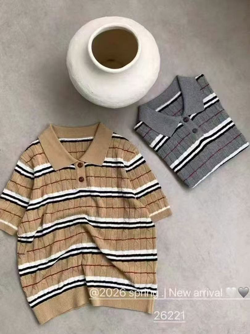 2026 새로운 디자인 센스 레트로 스트라이프 POLO 칼라 반팔 니트 스웨터 여성 다용도 패션 슬림해 보이는 연령 감소 맨위 상세 이미지 5