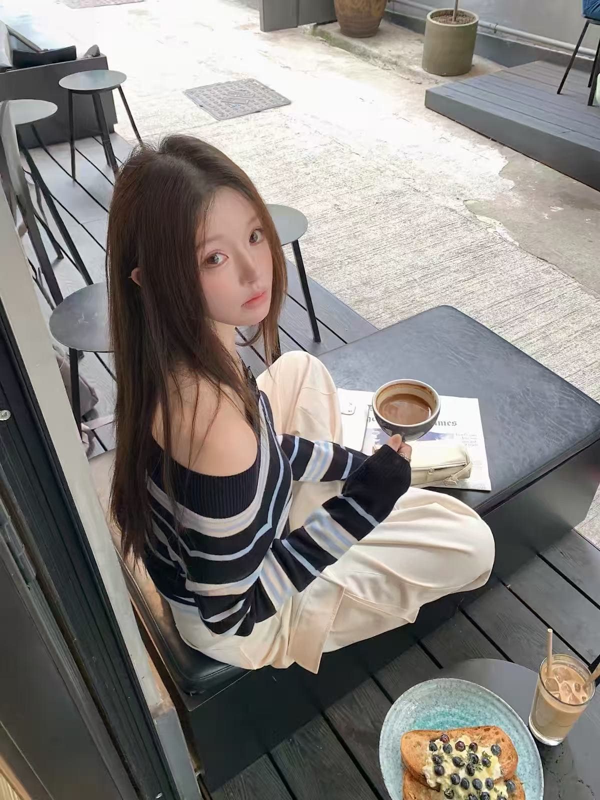 lilylikes 한 조정 여성 주님 60 지점 양모 혼방 아름다운 품격 오프숄더 해군 스트라이프 맨위 상세 이미지 5
