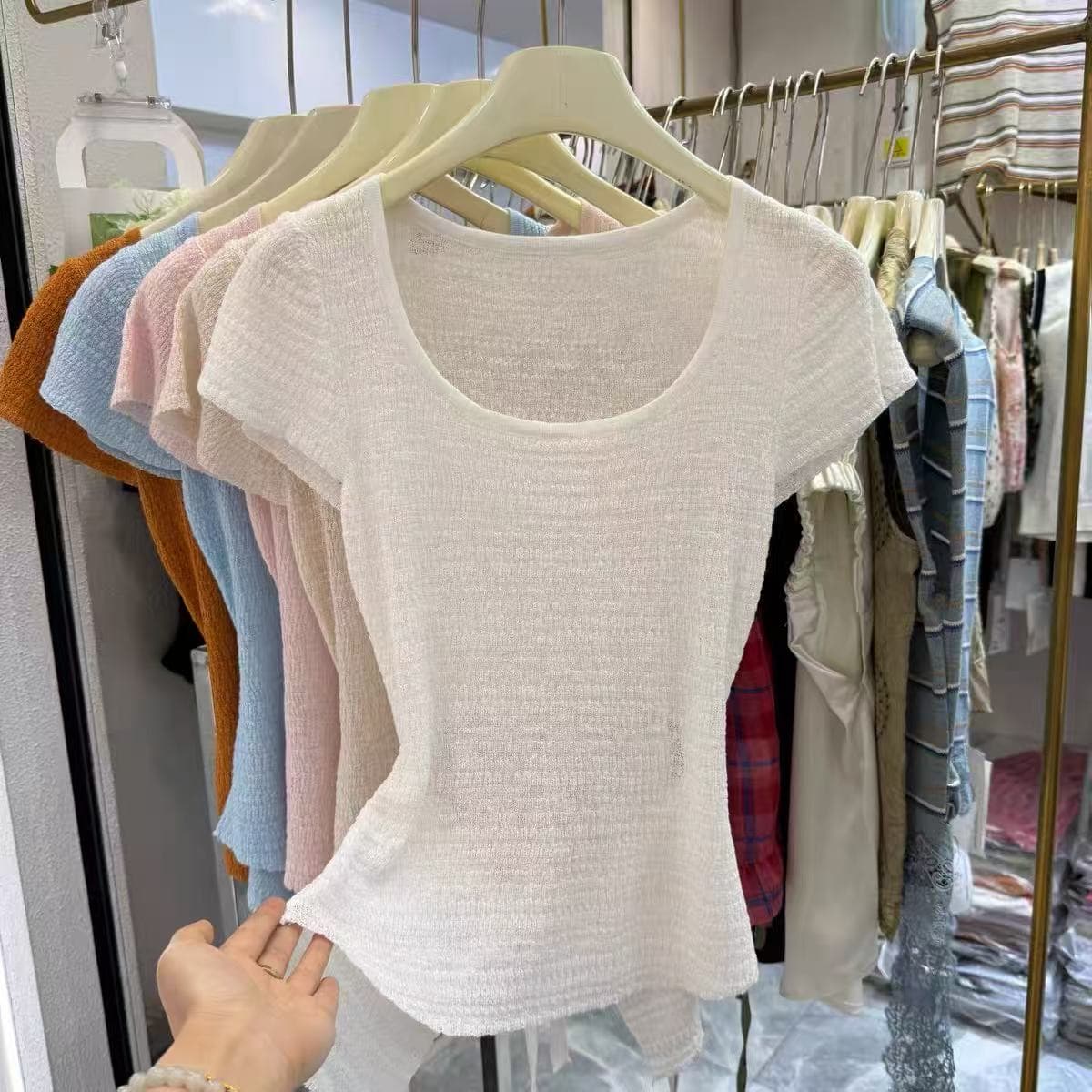 부드러운 자매 순수한 욕망 작은 심장 기계 뒤로 홀로우 아웃 티셔츠 작은 날다 소매 물결무늬 측면 기타 색상 허리 수축 슬림해 보이는 기본 셔츠 맨위 이미지 4