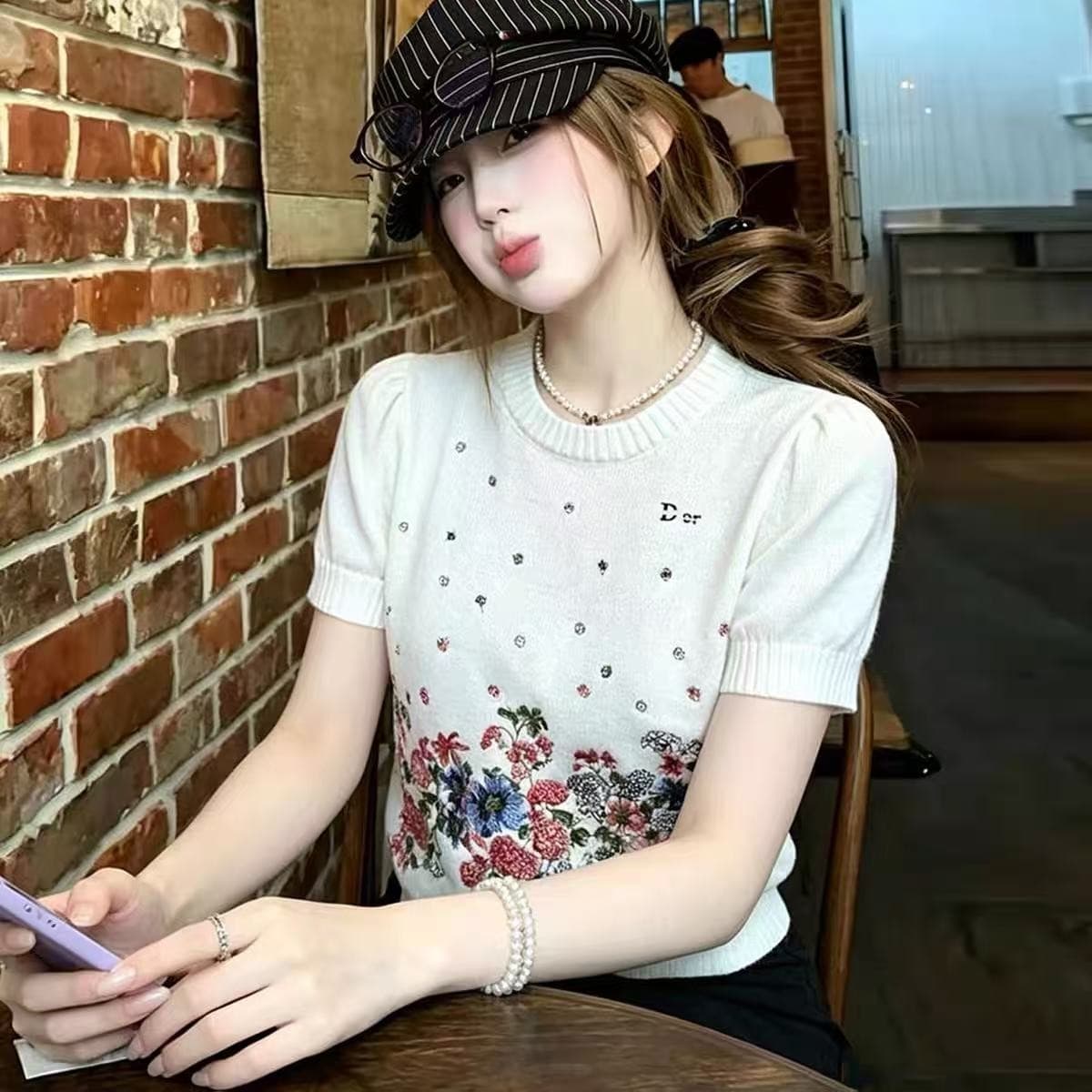 caicaii studio 부드러운 자수 꽃무늬 니트 스웨터 반팔 여성 고급 센스 라운드 넥 슬림해 보이는 다용도 맨위 이미지 5