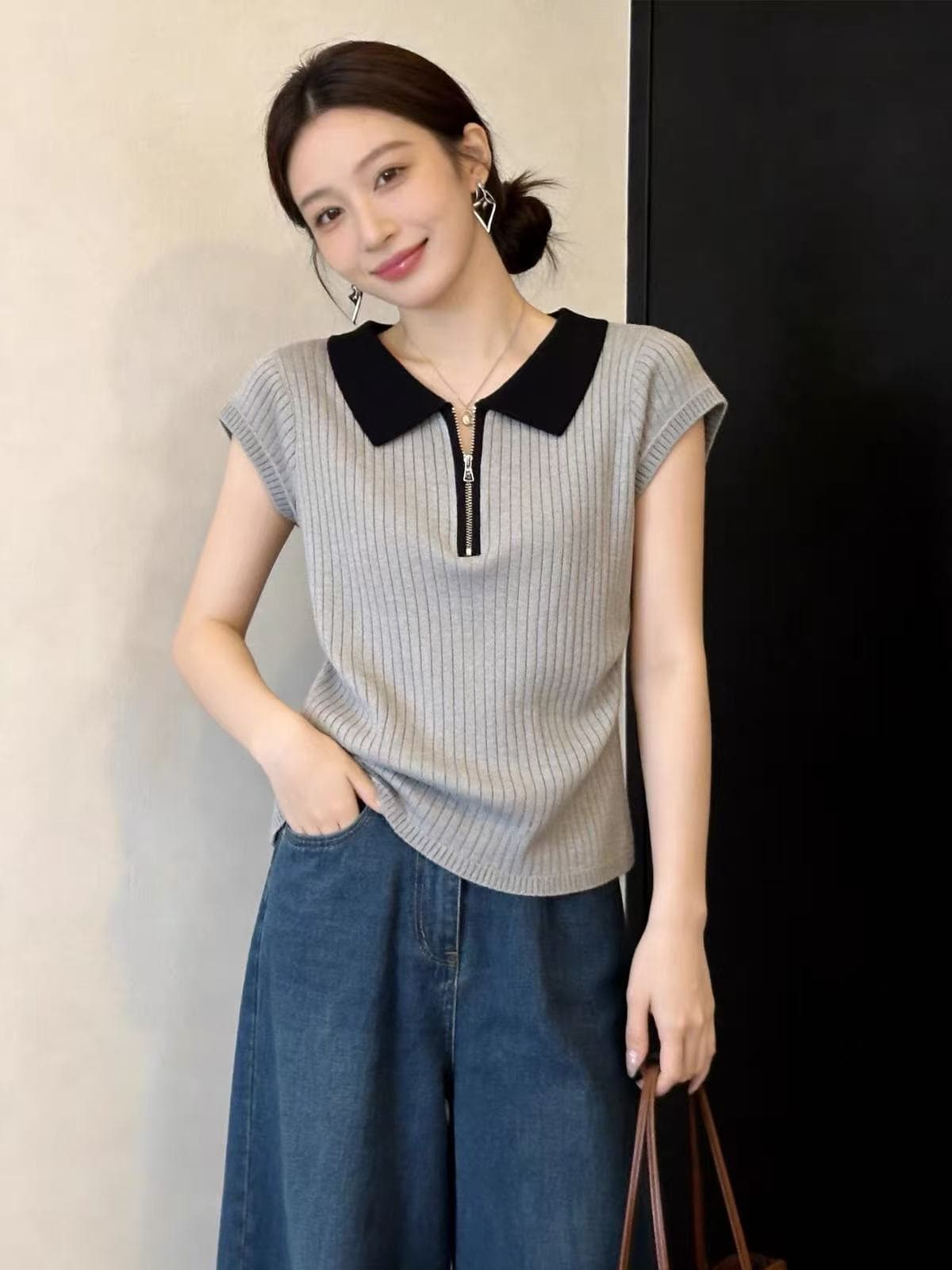 배색 하프 지퍼 폴로 칼라 회색 니트 반팔 티셔츠 여성 여름 마이크로 지방 빅 사이즈 슬림해 보이는 루즈핏 품격 맨위 상세 이미지 4