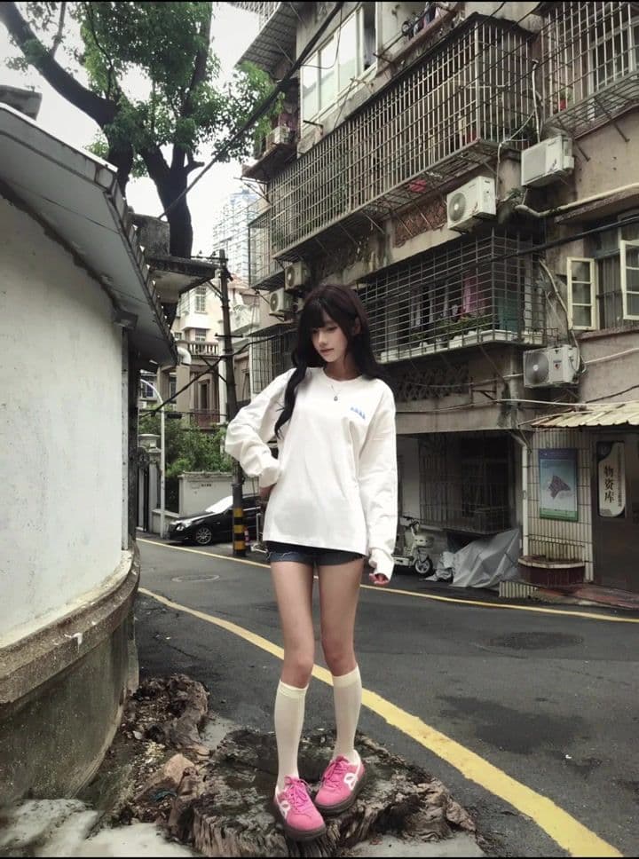경관 그림 210 그램 21 이후 패키지 칼라 프린트 가을 의상 긴팔 티셔츠 여성 루즈핏 순면 라운드 넥 맨위 상세 이미지 4