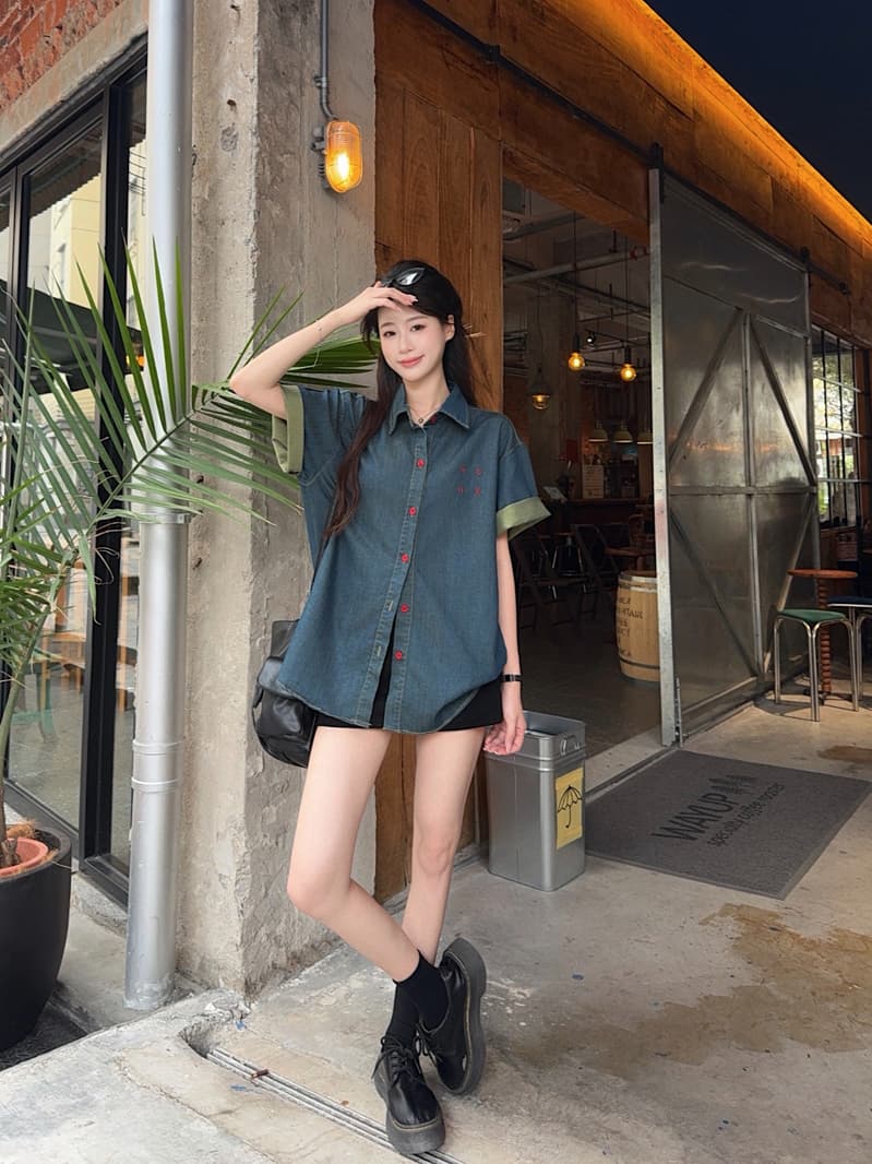 실사 한 부서 레트로 배색 알파벳 자수 데님 여성 셔츠 여름 느긋한 캐주얼 반팔 맨위 재킷 상세 이미지 11