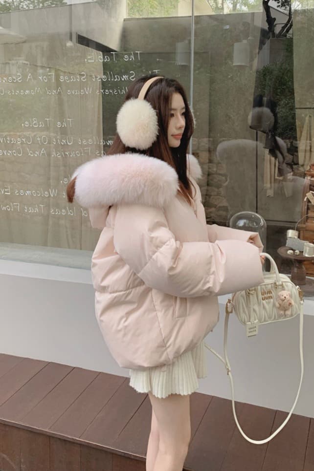 핑크색 폭스 큰 모피 칼라 후드 쇼트 스타일 다운 재킷 여성 2025 년 겨울 한국 스타일 루즈핏 두꺼운 보온 재킷 이미지 6