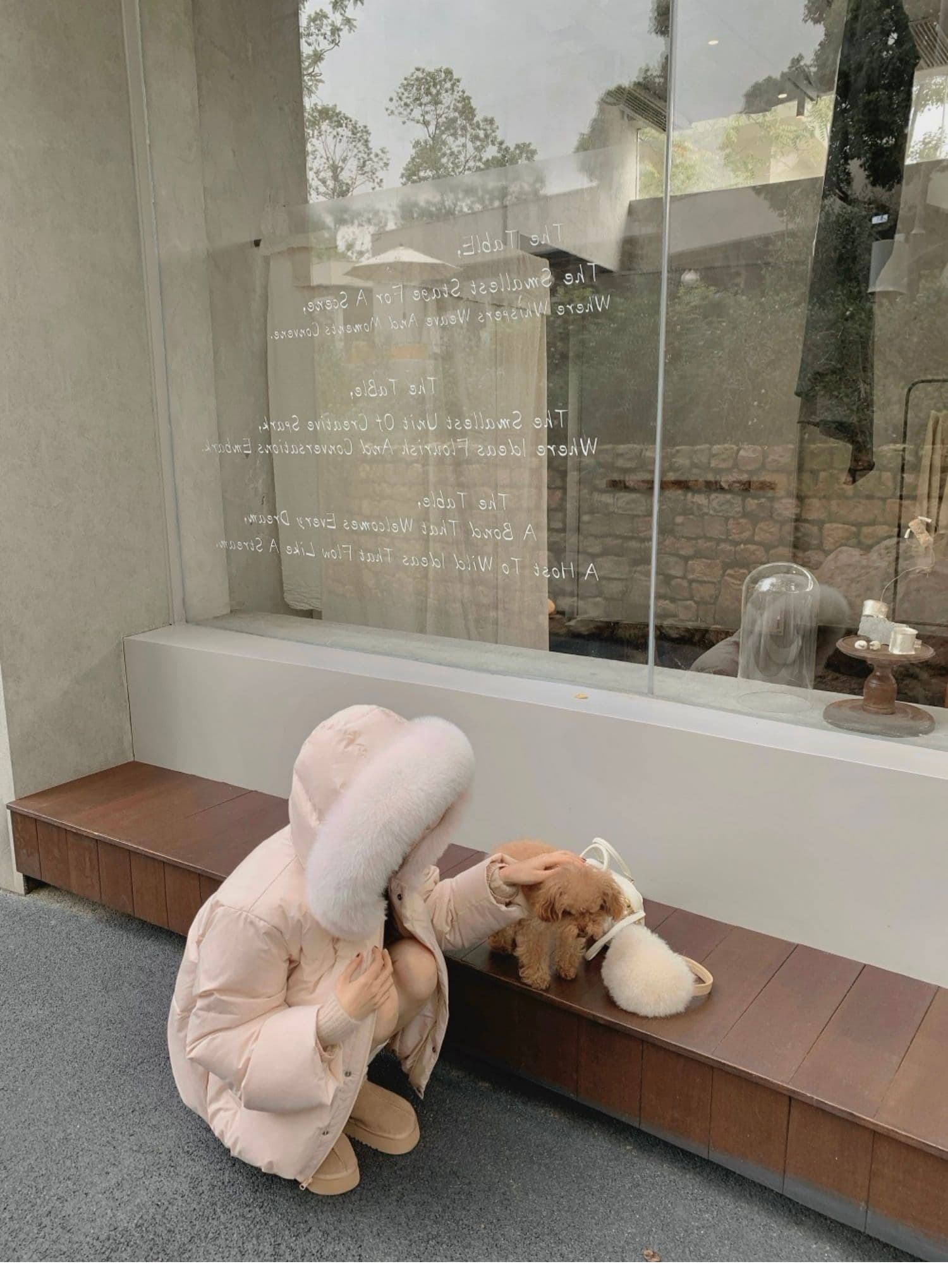 핑크색 폭스 큰 모피 칼라 후드 쇼트 스타일 다운 재킷 여성 2025 년 겨울 한국 스타일 루즈핏 두꺼운 보온 재킷 상세 이미지 9