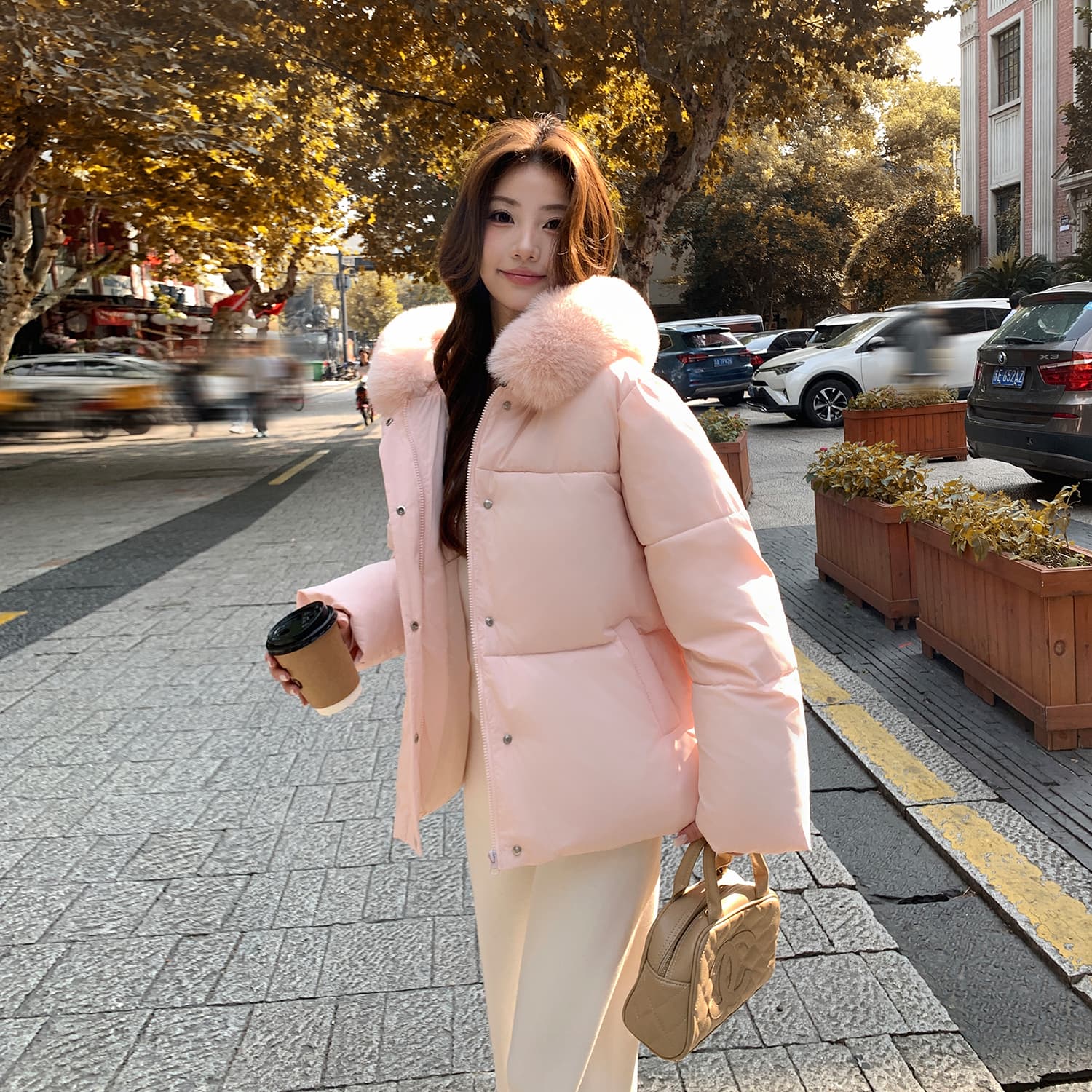실사 폭스 큰 모피 칼라 후드 쇼트 스타일 다운 재킷 여성 작은 키 겨울 한국 스타일 루즈핏 두꺼운 보온 재킷 이미지 2