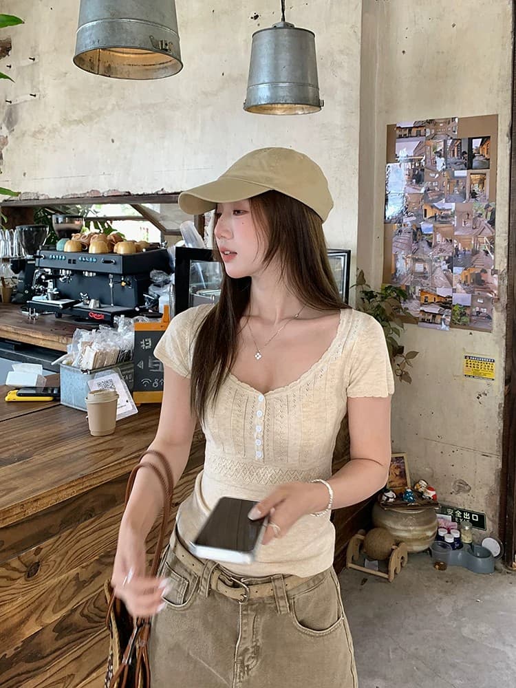 우 77 오트밀 색상 V넥 니트 맨위 여성 봄 새로운 작은 키 몸매 가꾸기 다용도 부드러운 찹쌀 편안함 반팔 티셔츠 상세 이미지 9
