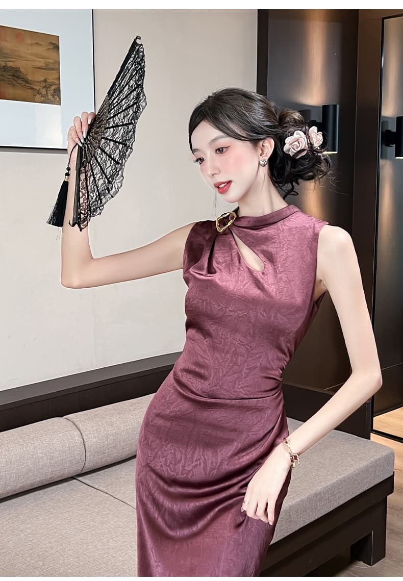 실사 2026 여름 새로운 럭셔리 빛 새틴 잡아라. 주름 질감 물방울 홀로우 아웃 맞춤 핀 핀치 Pleat 민소매 드레스 상세 이미지 15