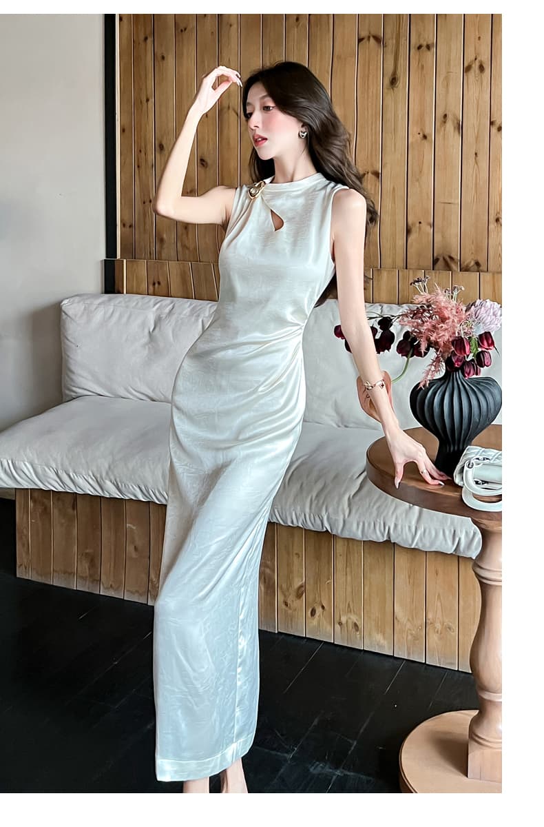 실사 2026 여름 새로운 럭셔리 빛 새틴 잡아라. 주름 질감 물방울 홀로우 아웃 맞춤 핀 핀치 Pleat 민소매 드레스 상세 이미지 19