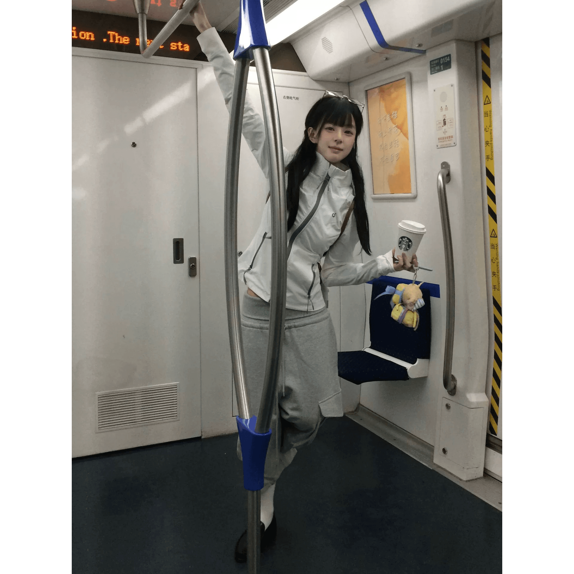 야외 스포츠 몸매 가꾸기 스탠드 칼라 자외선 차단 의류 여자 봄 여름 방위 자외선 얇고 가벼운 슬림해 보이는 자외선 차단 외투 이미지 6