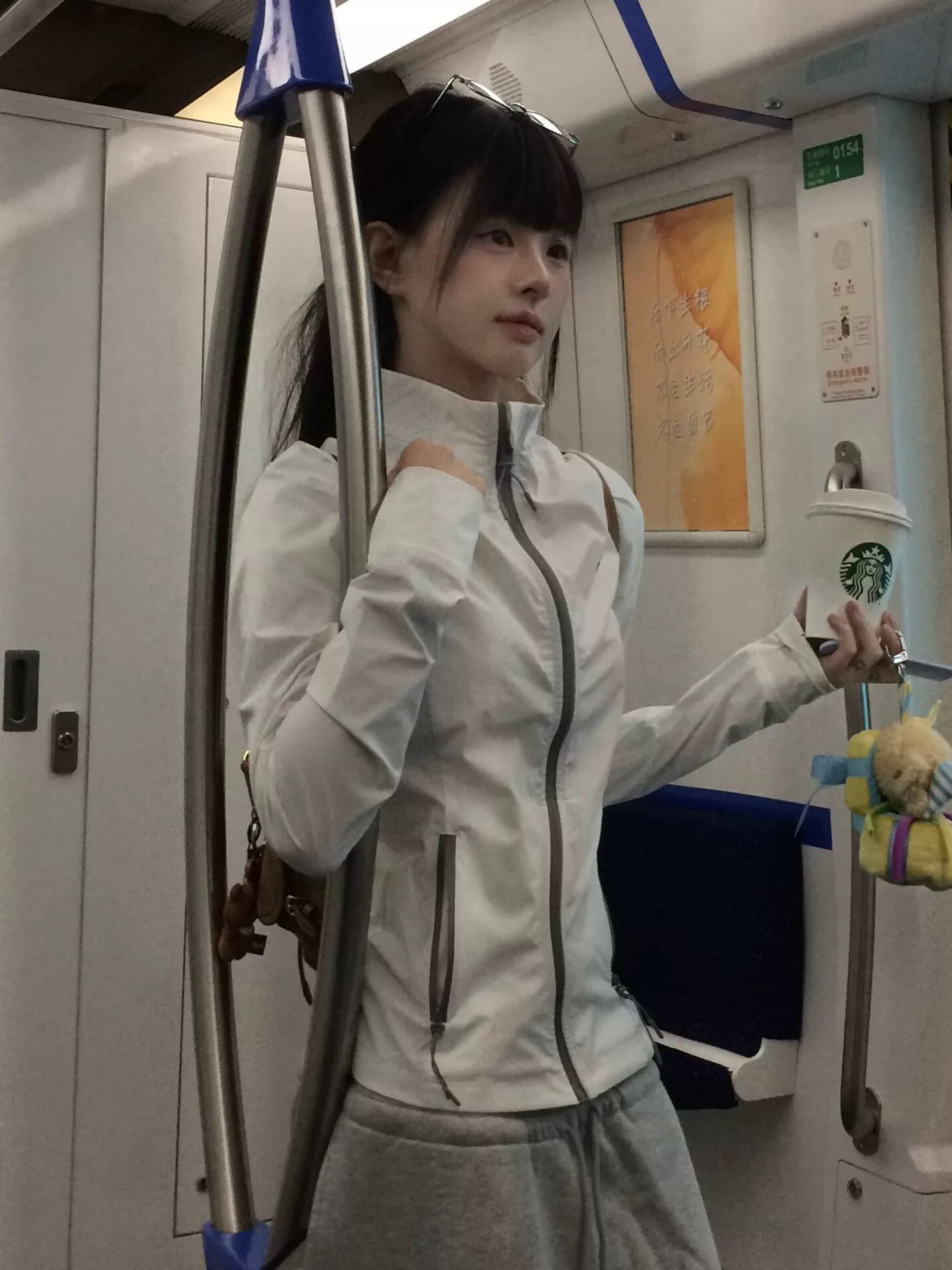 야외 스포츠 몸매 가꾸기 스탠드 칼라 자외선 차단 의류 여자 봄 여름 방위 자외선 얇고 가벼운 슬림해 보이는 자외선 차단 외투 상세 이미지 2