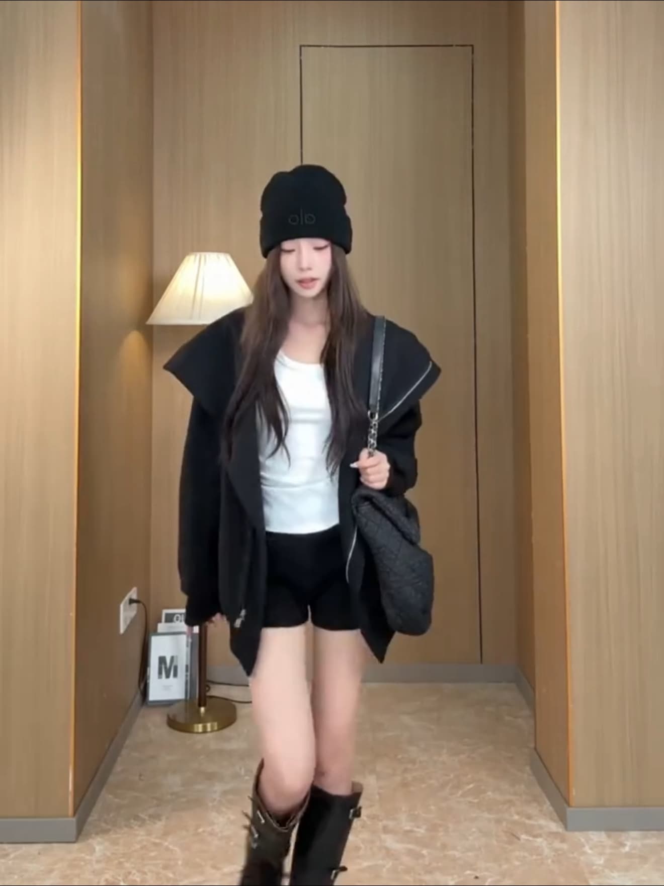 2026 가을 한 부서 캐주얼 빅 칼라 후드티 여성 가을 새로운 느긋한 루즈핏 슬림해 보이는 긴팔 재킷 상세 이미지 10
