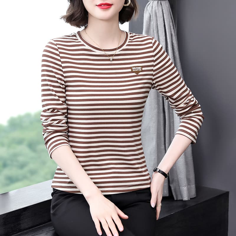 2026 가을 새로운 라운드 넥 기본 셔츠 여성 봄 가을 엄마 슬림해 보이는 스트라이프 가을 의상 여성 의류 긴팔 티셔츠 맨위 이미지 4