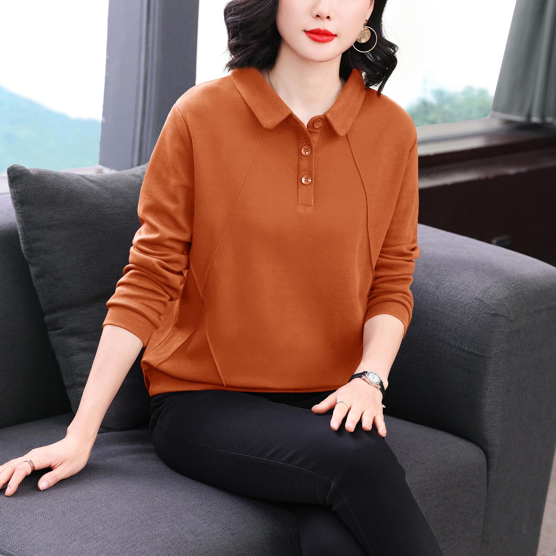 2026 가을 새로운 중년 및 고령자 루즈핏 슬림해 보이는 빅 사이즈 폴로 칼라 맨위 엄마 캐주얼 연령 감소 긴팔 후드티 이미지 3