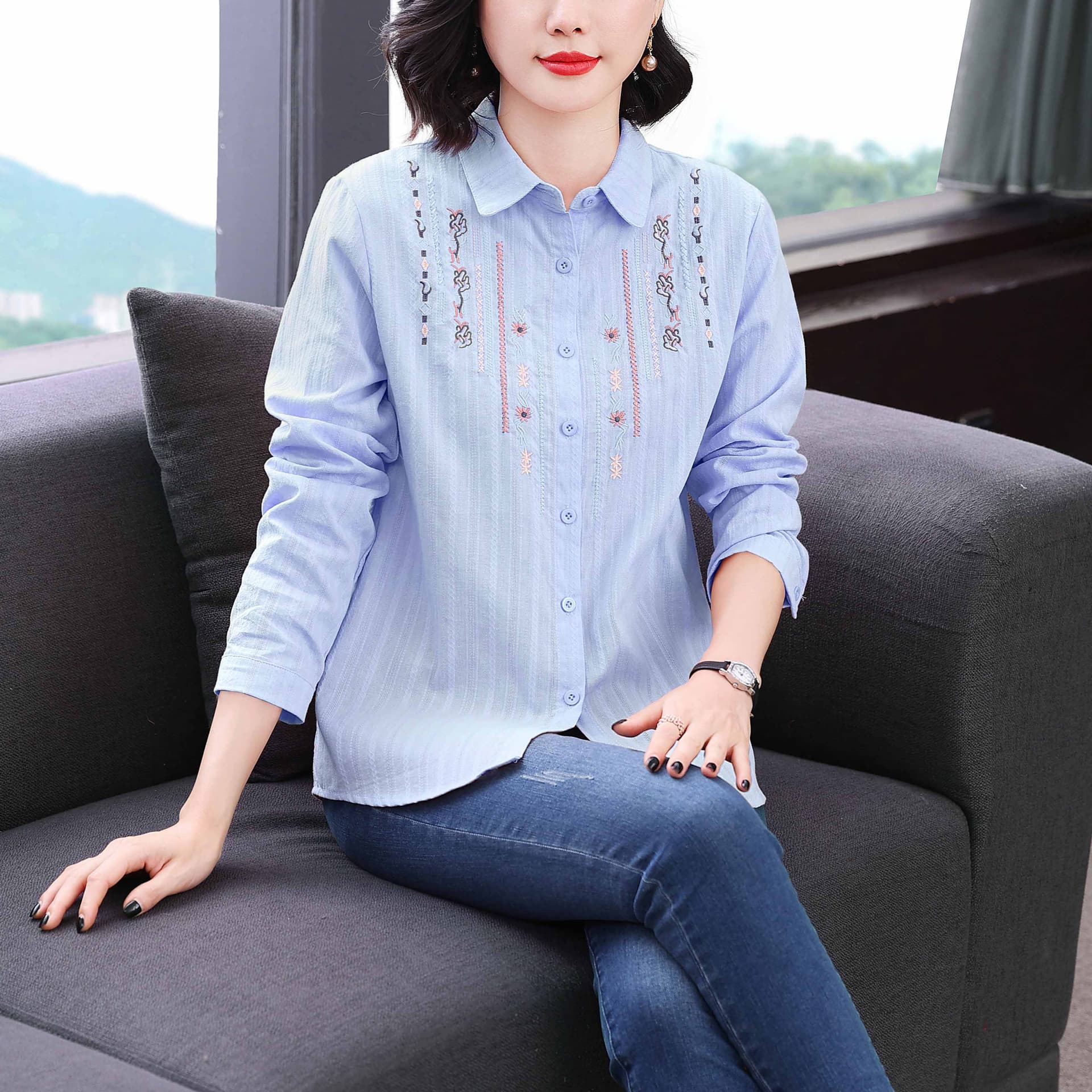 패션 순면 여성 셔츠 2026 가을 새로운 캐주얼 루즈핏 중년 어머니 드레스 외국 가스 면 100% 긴팔 셔츠 이미지 3