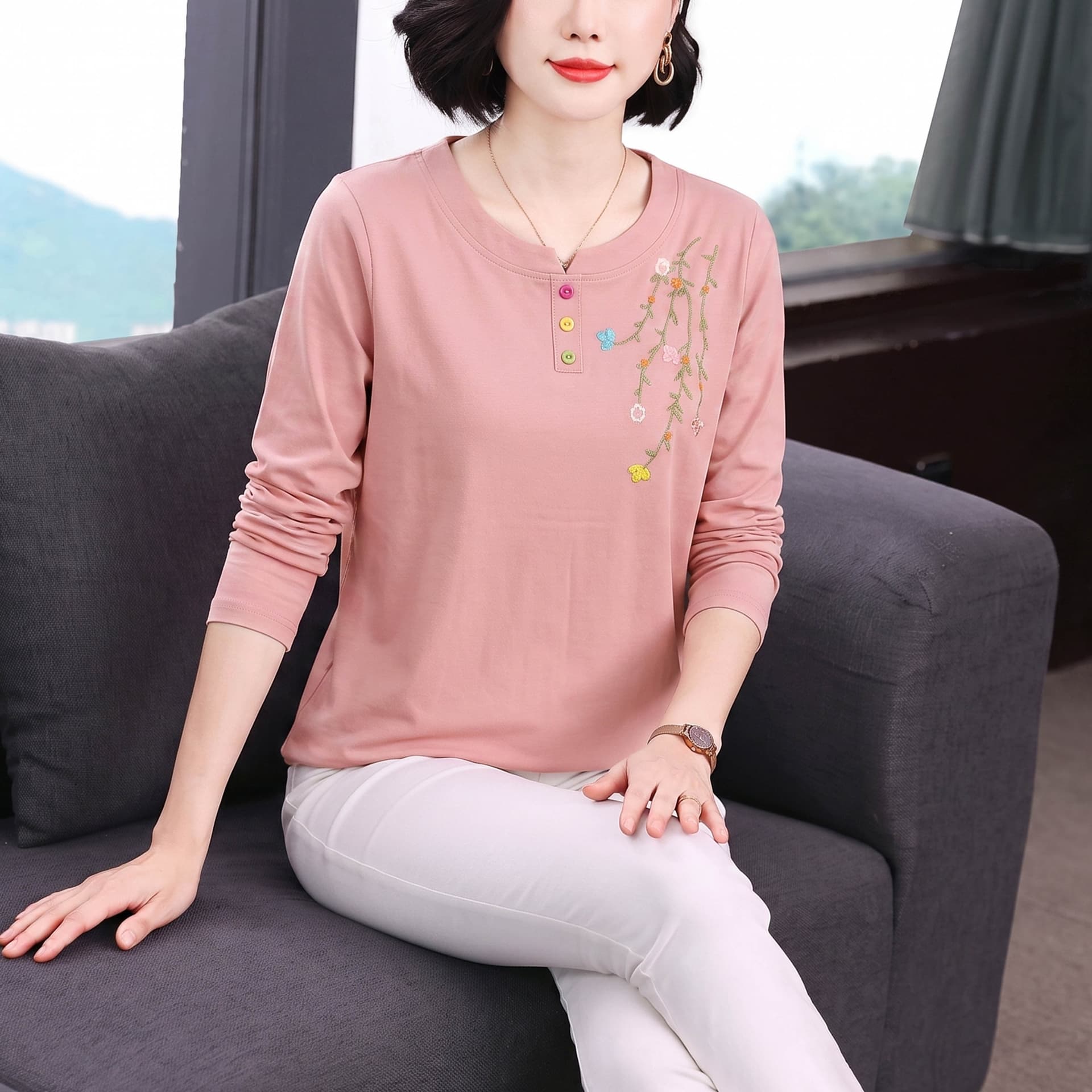 2026 가을 새로운 긴팔 티셔츠 여성 순면 자수 외국 가스 어머니 드레스 기본 셔츠 캐주얼 맨위 이미지 3