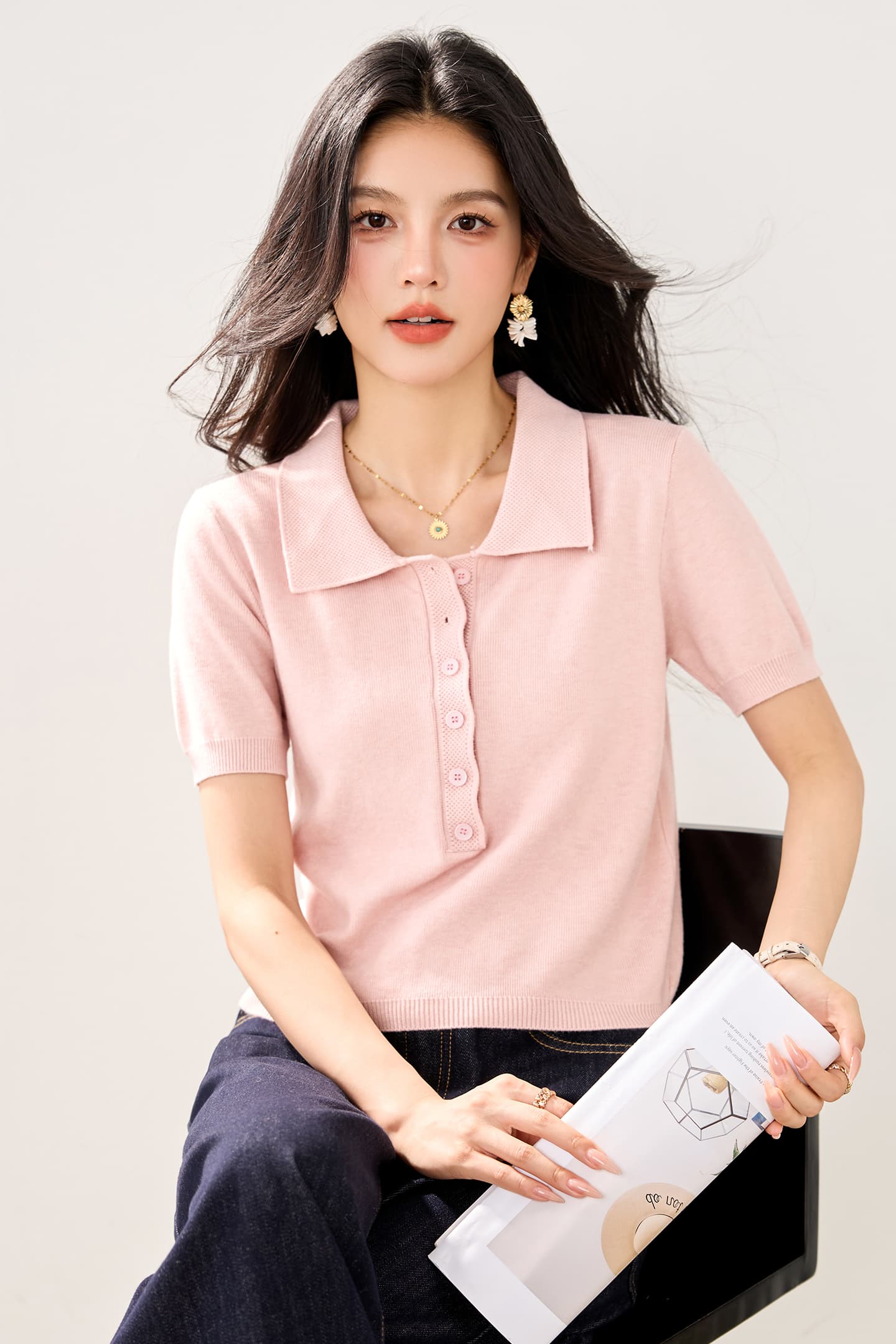 실사 2026 봄 여름 새로운 미니멀리즘 바람 POLO 칼라 단추 니트 스웨터 반팔 여성 슬림해 보이는 다용도 쇼트 스타일 티셔츠 이미지 4