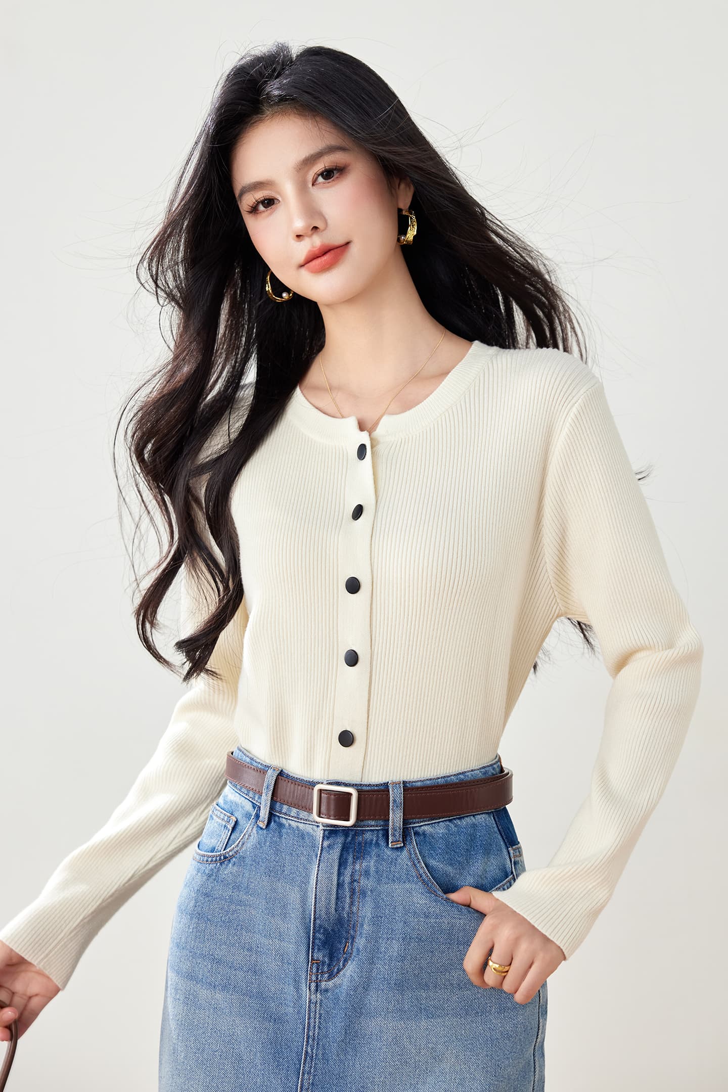 실사 가을 단색 니트 스웨터 여성 오픈 가디건 쇼트 스타일 외부 가져 가라. 한국 스타일 니트 스웨터 여성 긴 소매 작은 외투 이미지 2
