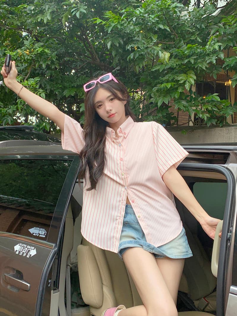 핑크색 스트라이프 패치워크 여성 셔츠 2026 여름 얇은 스타일 Chic 디자인 센스 반팔 소녀 색상 단추 맨위 상세 이미지 5