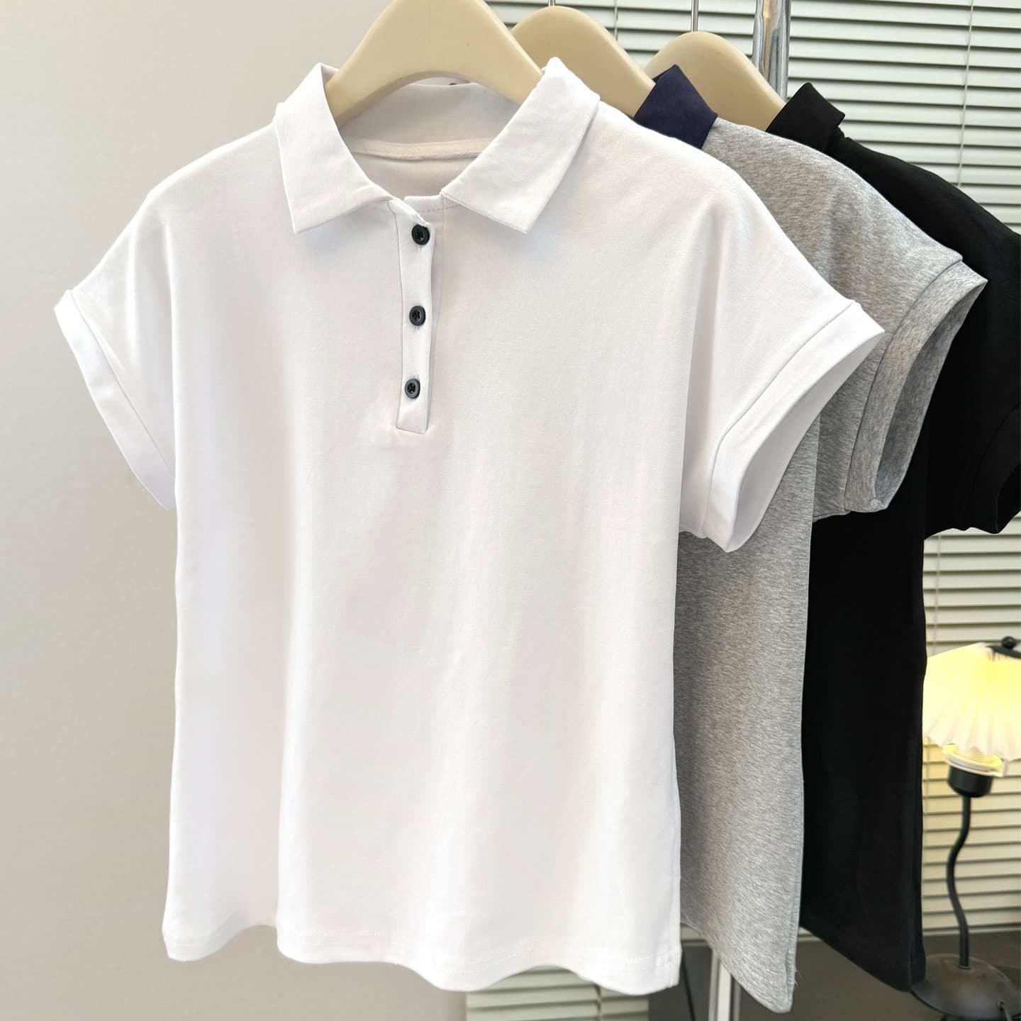 실사 순면 리브 배색 POLO 셔츠 폴로 칼라 반팔 티셔츠 여성 여름 몸매 가꾸기 슬림해 보이는 Feifei 소매 맨위 트렌디 이미지 5