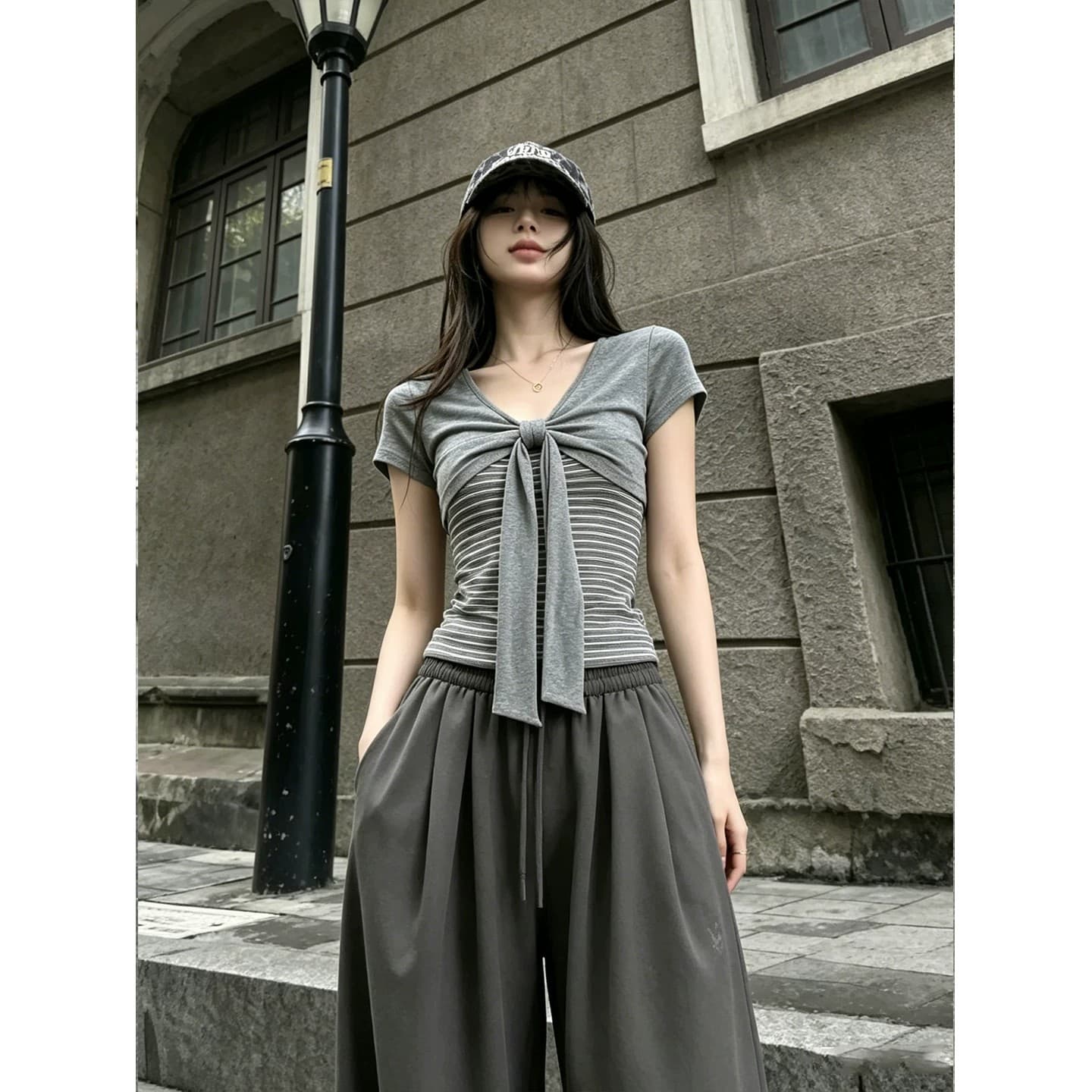 40 순면 한 부서 디자인 센스 여름 새로운 나비 매듭 페이크 레이어드 스트라이프 패치워크 반팔 티셔츠 맨위 여성 상세 이미지 3